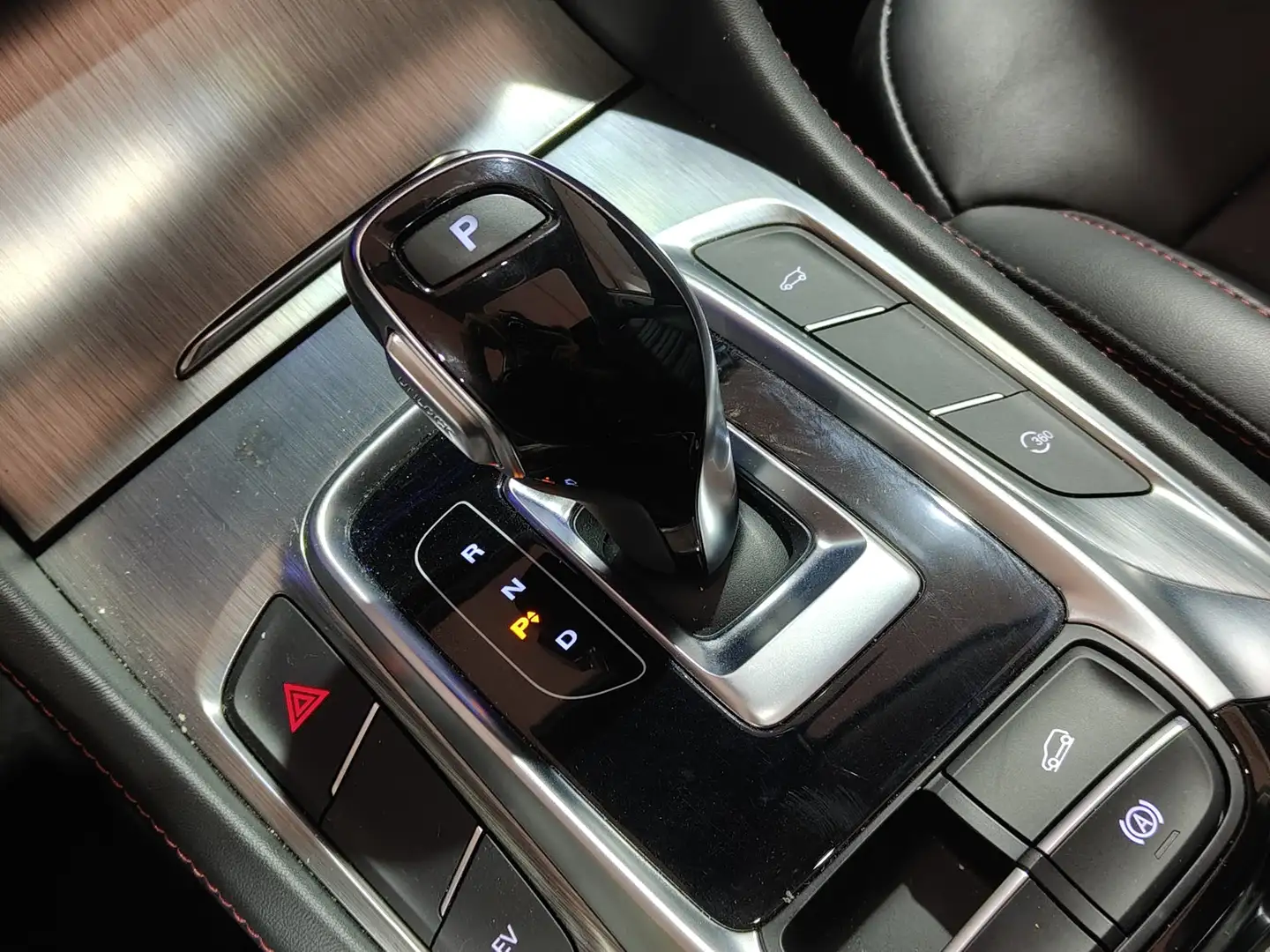 Foto MG HS MG eHS 1.5 T-GDI PHEV Luxury (258 CV)