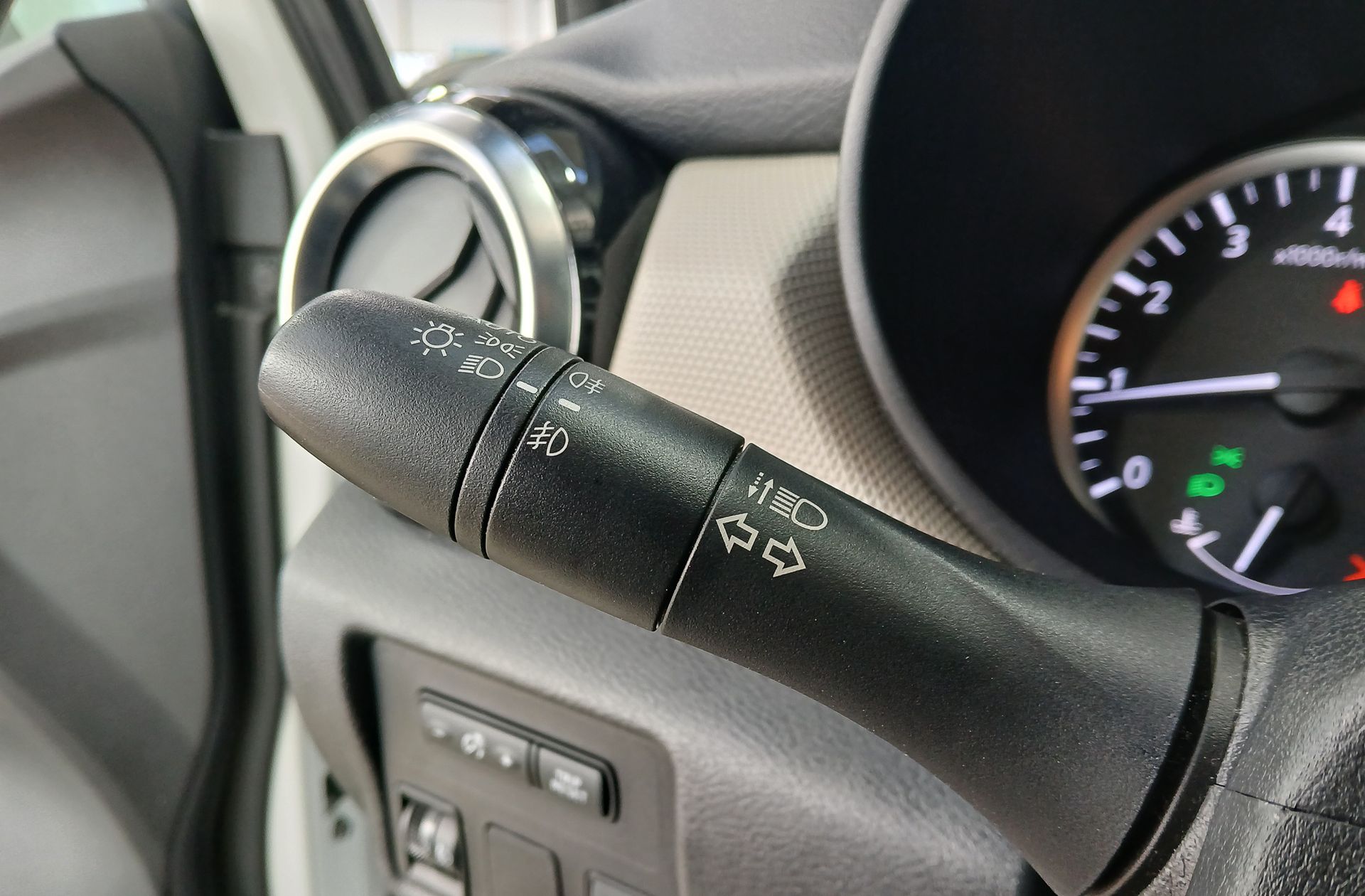 Nissan Micra IG-T N-Connecta - foto 23