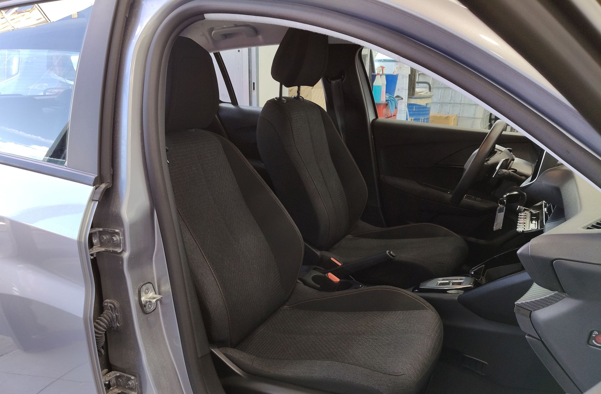 Peugeot 208 Style Hybrid 110 eDCS6 - foto 19
