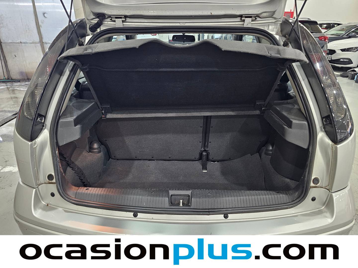 Fotos maletero Opel Corsa Opel Corsa 1.2 Blue Line (75 CV)