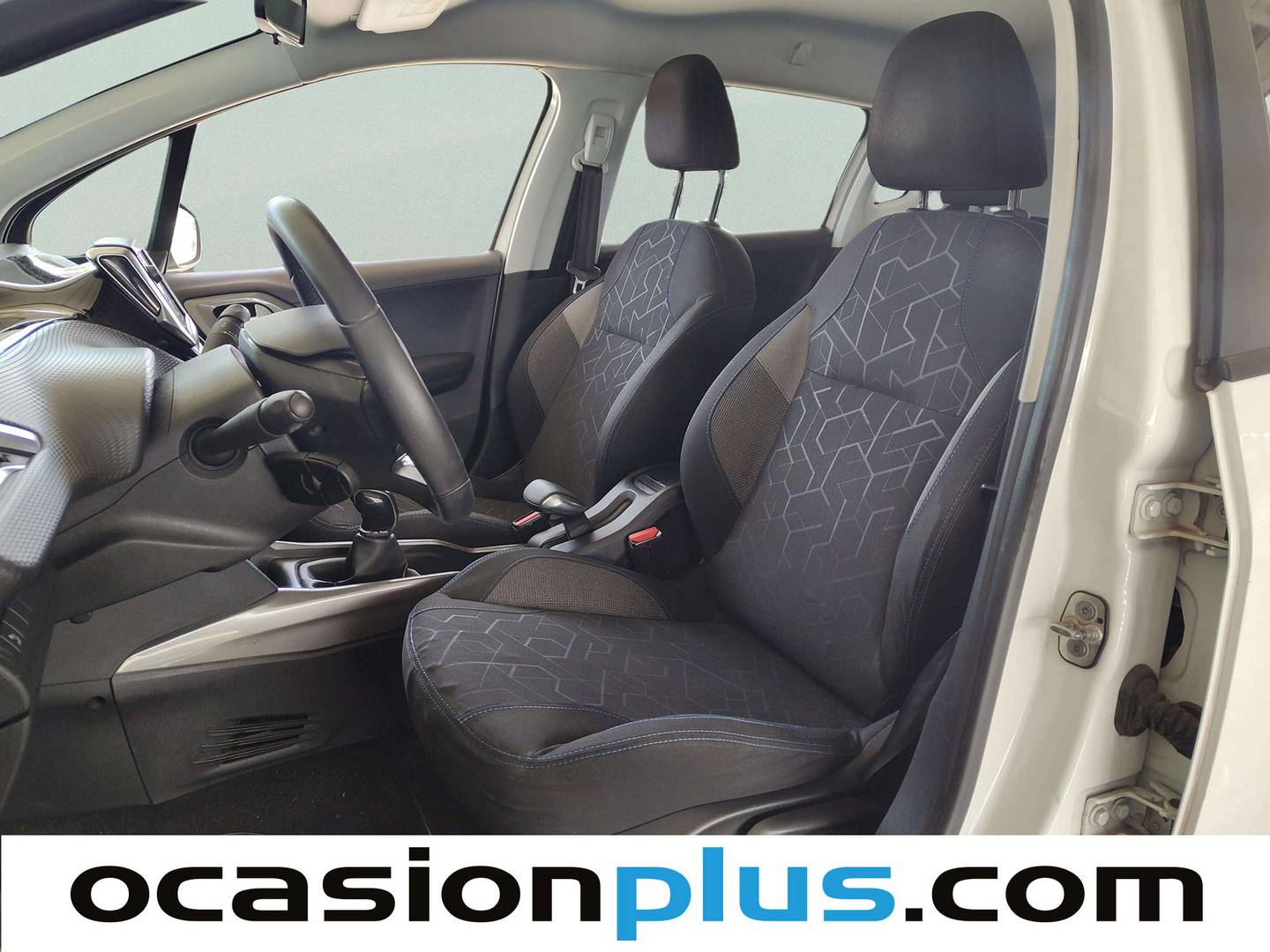 Foto asientos delanteros Peugeot 2008 Peugeot 2008 BlueHDi 100 Style (100 CV)
