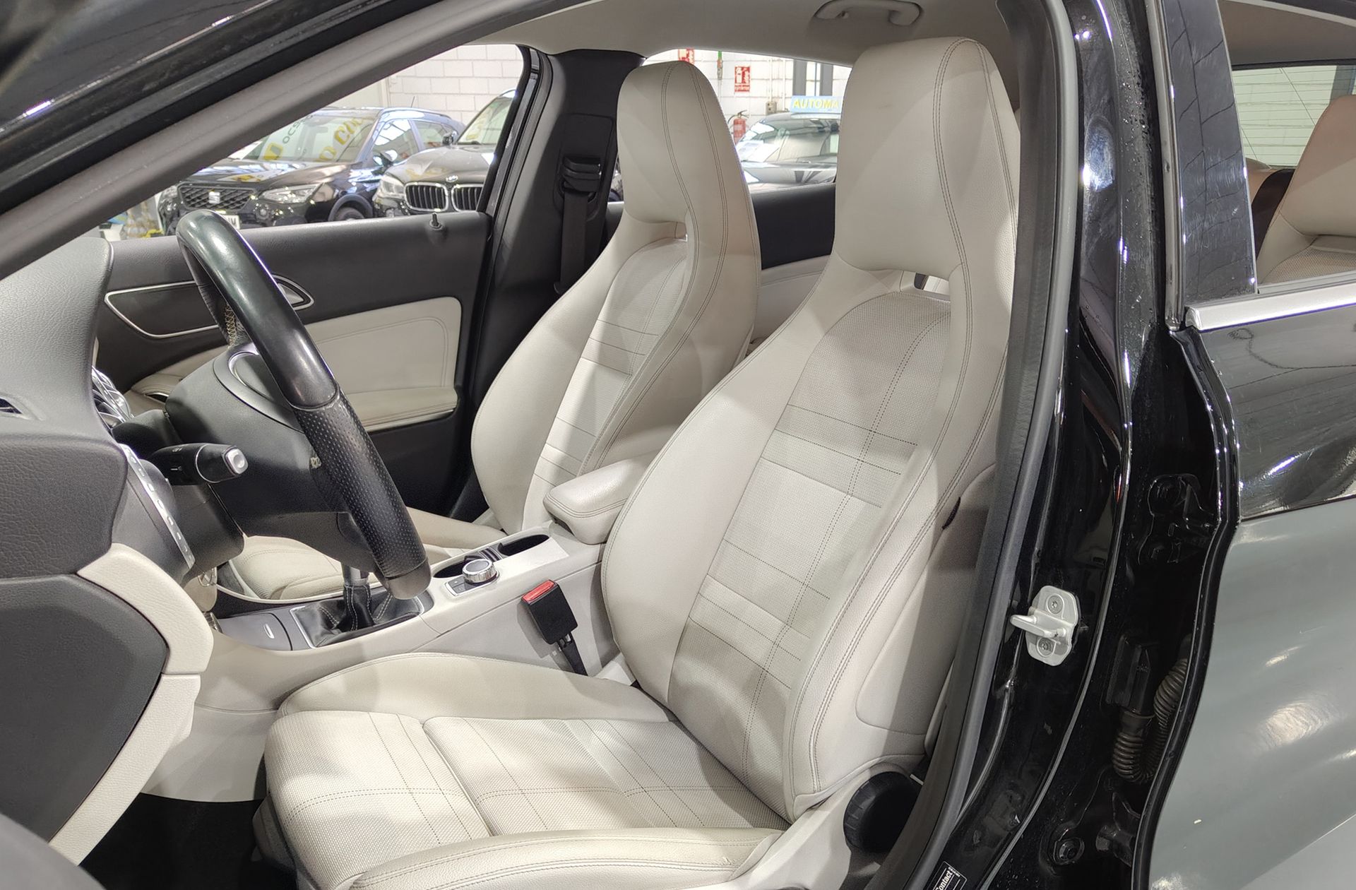 Mercedes-Benz GLA 200 d Urban - foto 10