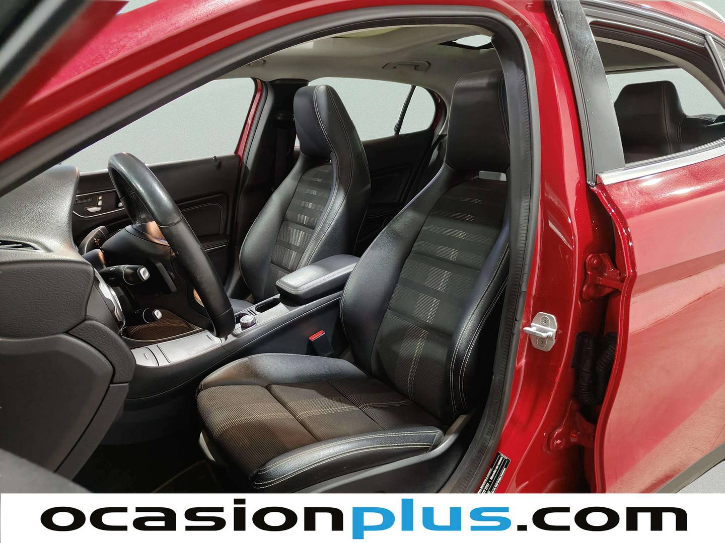 Foto asientos delanteros Mercedes GLA Mercedes-Benz GLA 220 d 4Matic (177 CV)