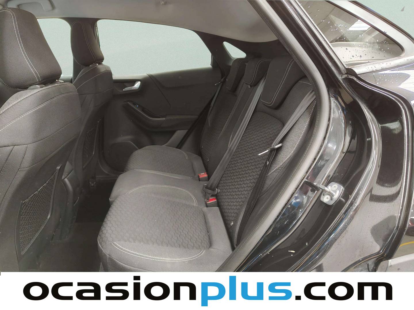 Foto asientos traseros Ford Puma Ford Puma 1.0 EcoBoost MHEV Titanium Design (125 CV)