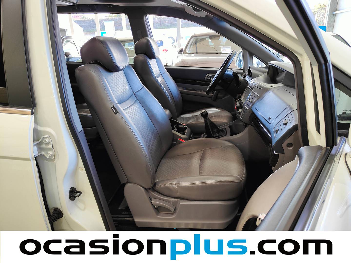 Foto SsangYong Rodius Ssangyong Rodius D22T Limited (178 CV) 7 Plazas
