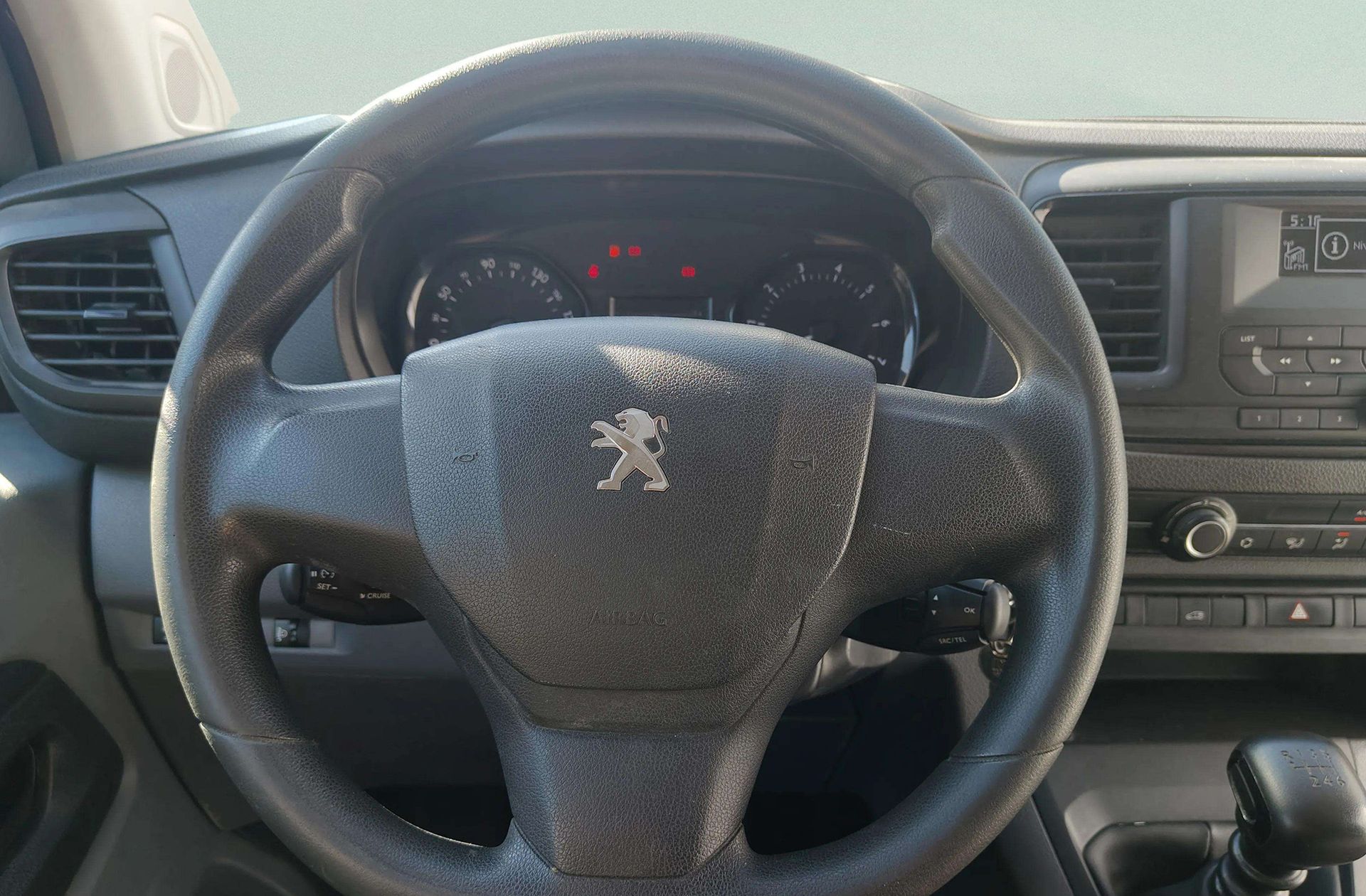 Peugeot Expert Furgon BlueHDi 120 Pro Standard - foto 16