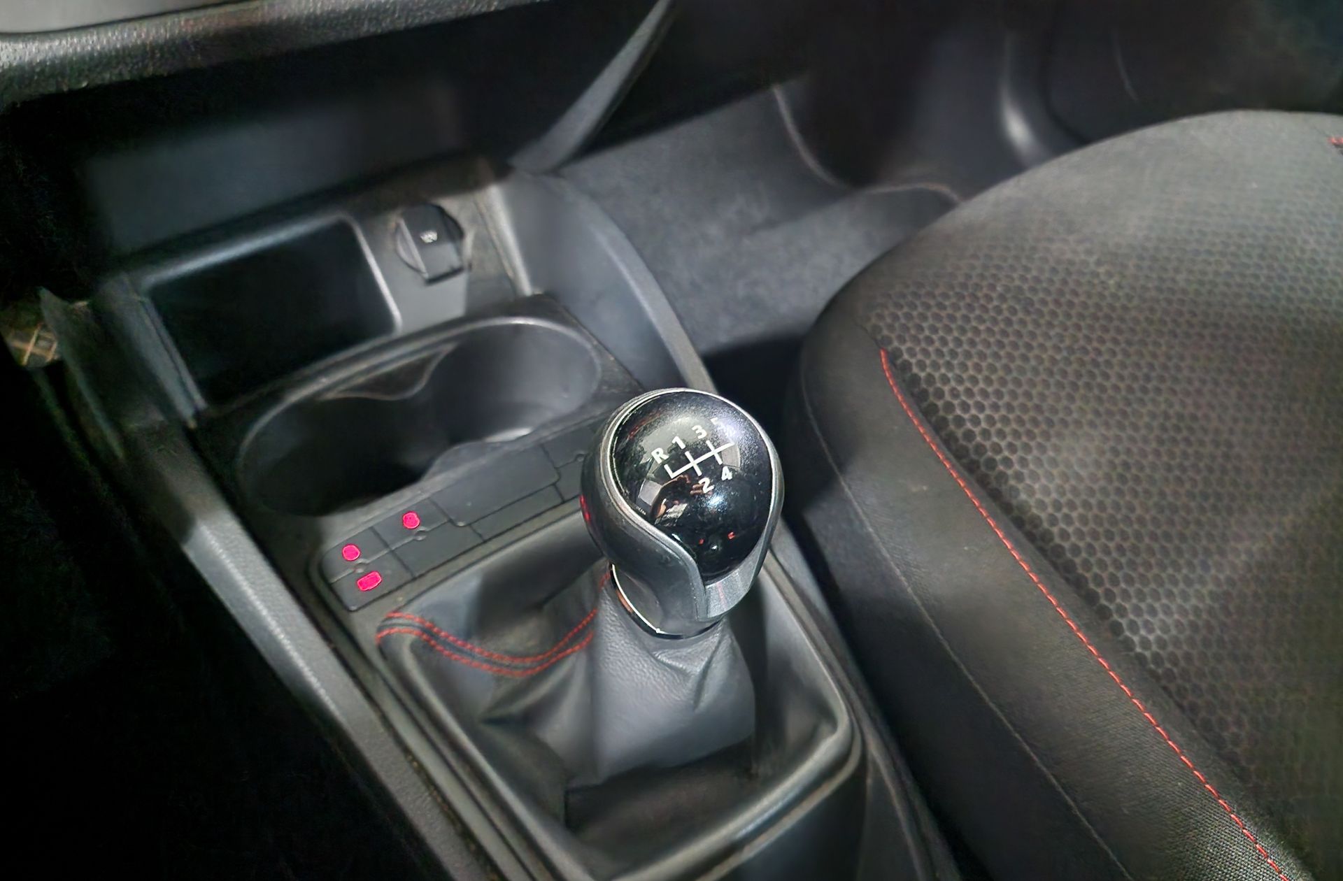 SEAT Ibiza 1.6TDI CR FR - foto 5