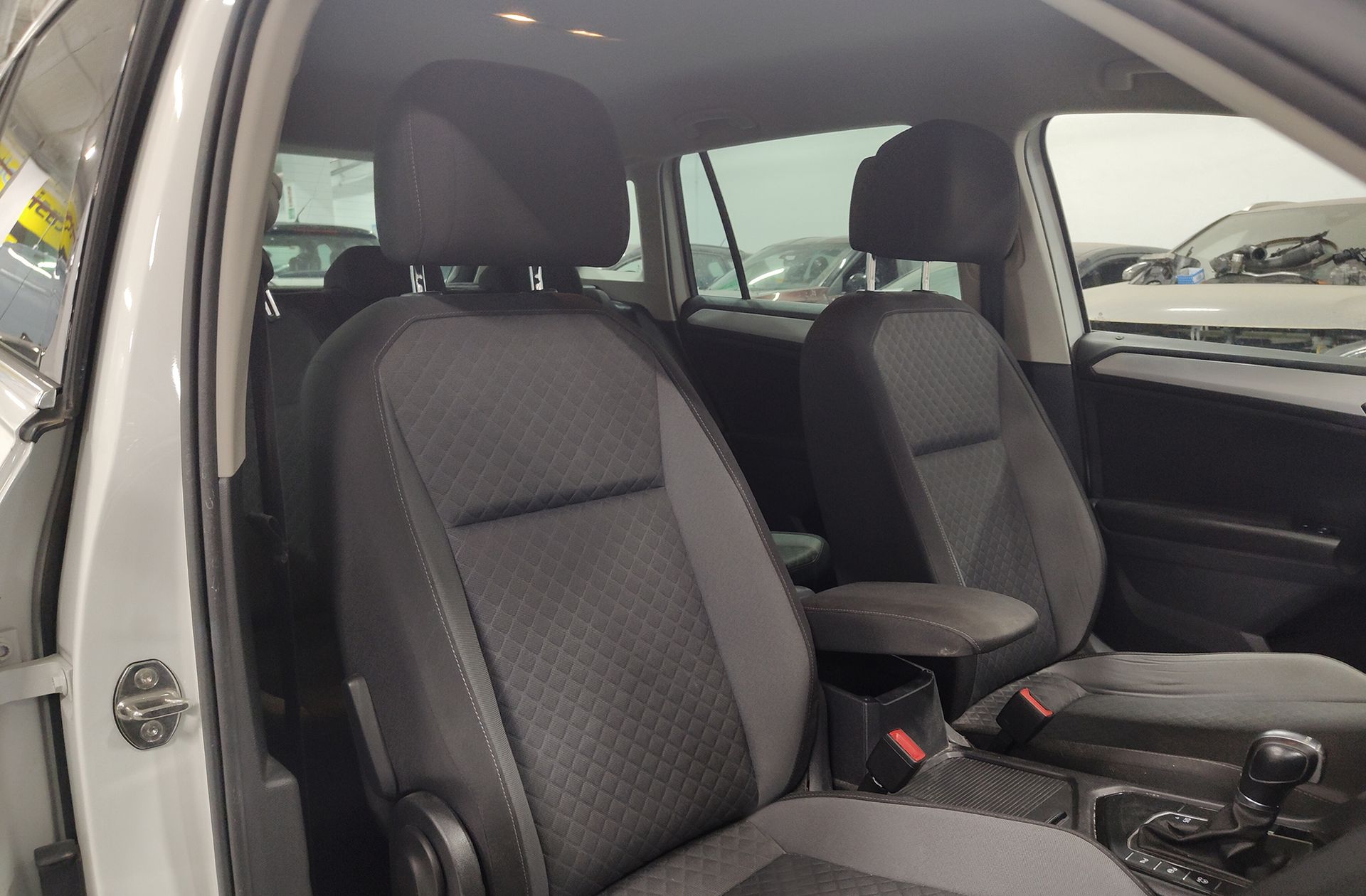 Volkswagen Tiguan 1.4 ACT TSI BlueMotionTech DSG Pack R-Line - foto 17