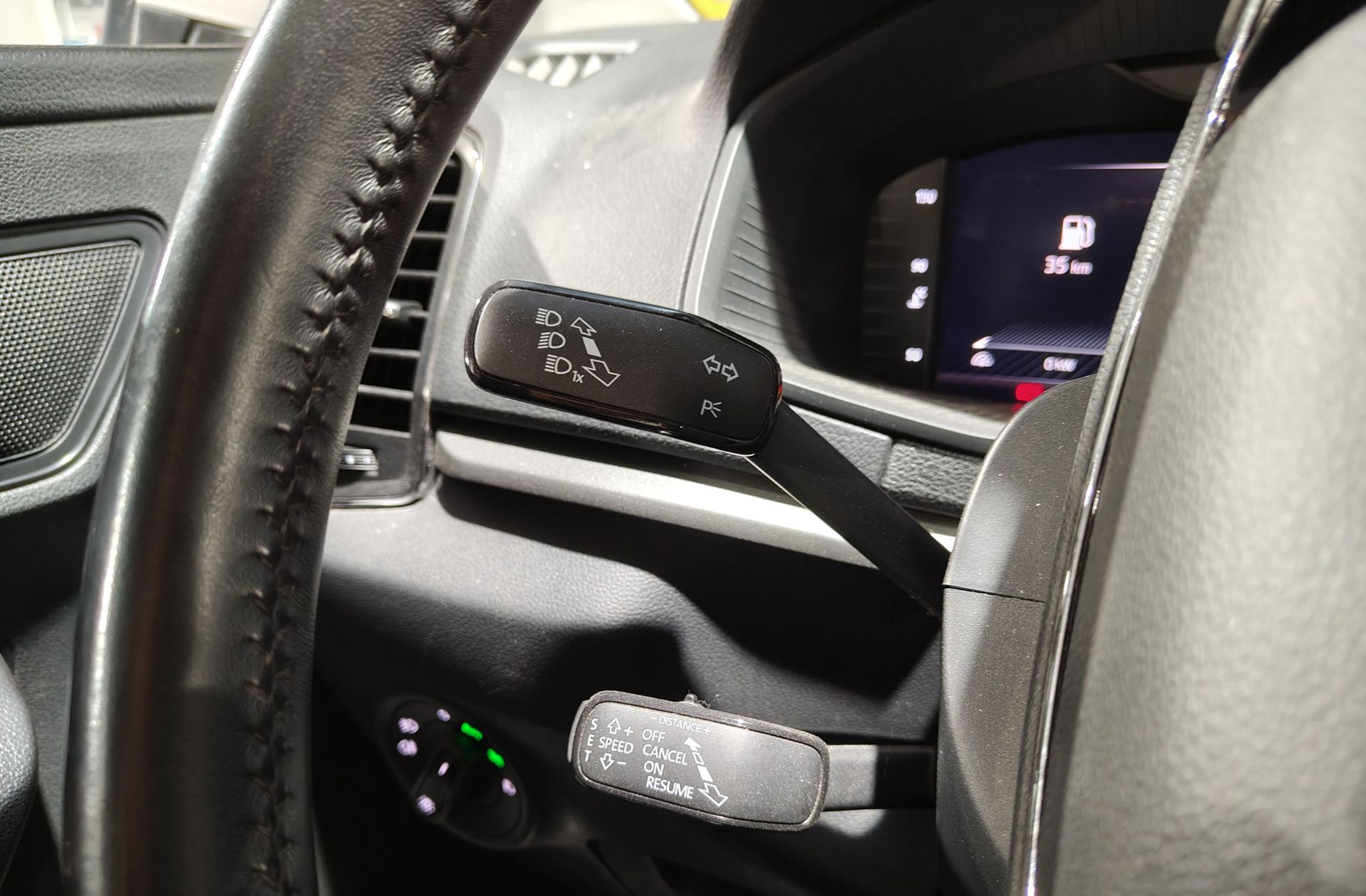 Škoda Karoq 2.0 TDI Ambition 4x4 DSG - foto 22