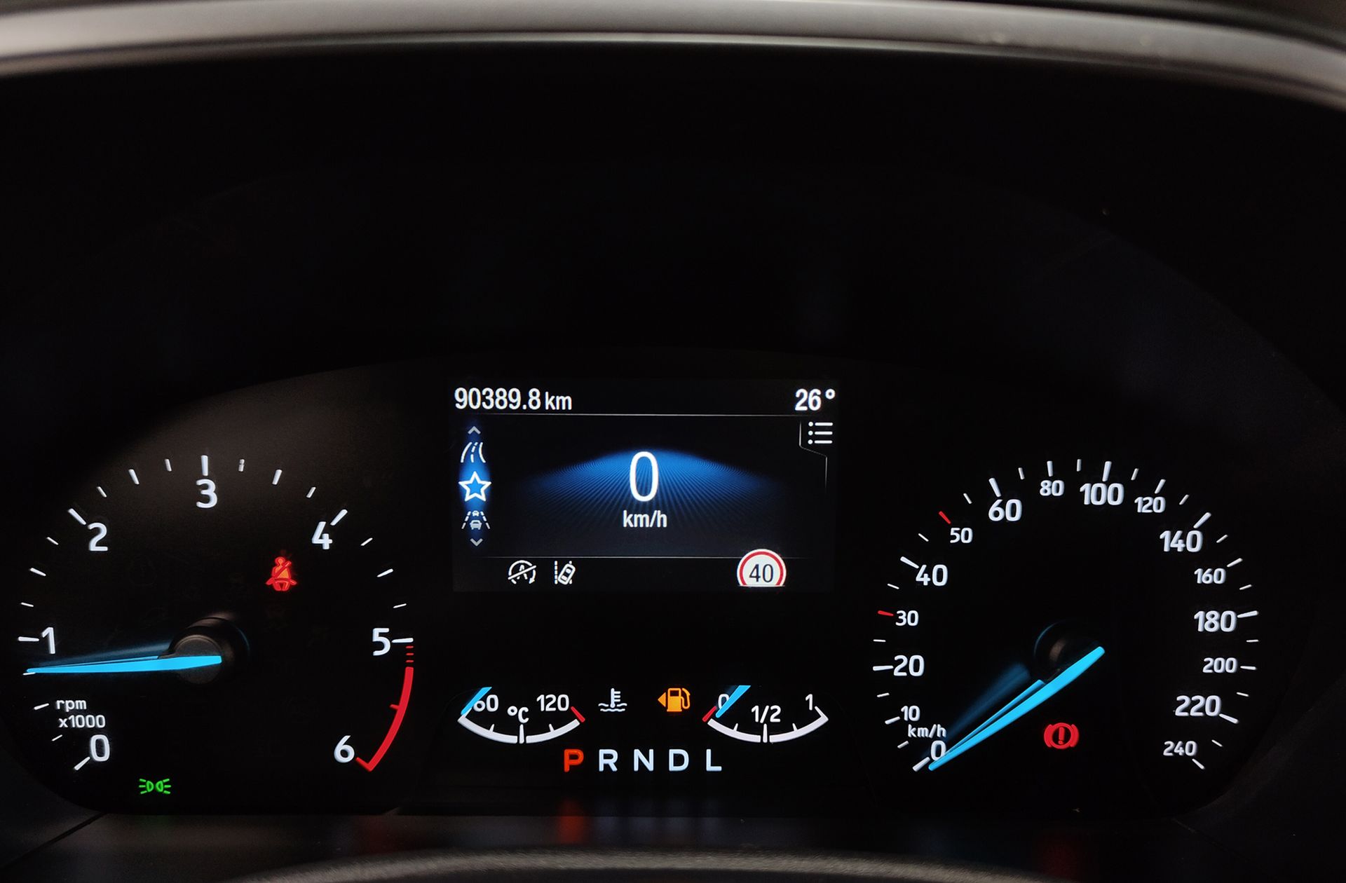 Ford Focus 1.5 EcoBlue Trend+ - foto 22