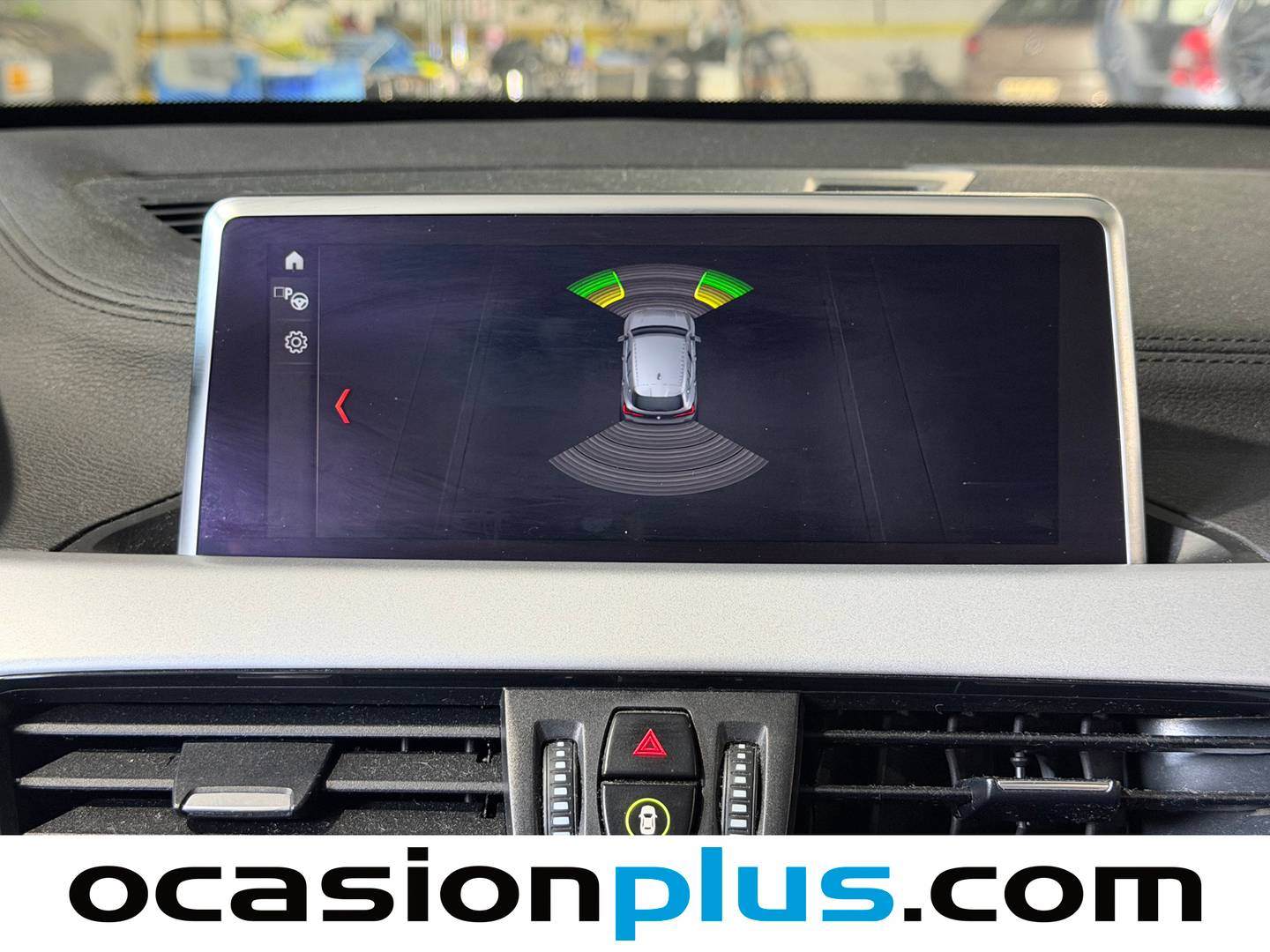 Equipamiento del BMW X2 BMW X2 sDrive18d (150 CV)