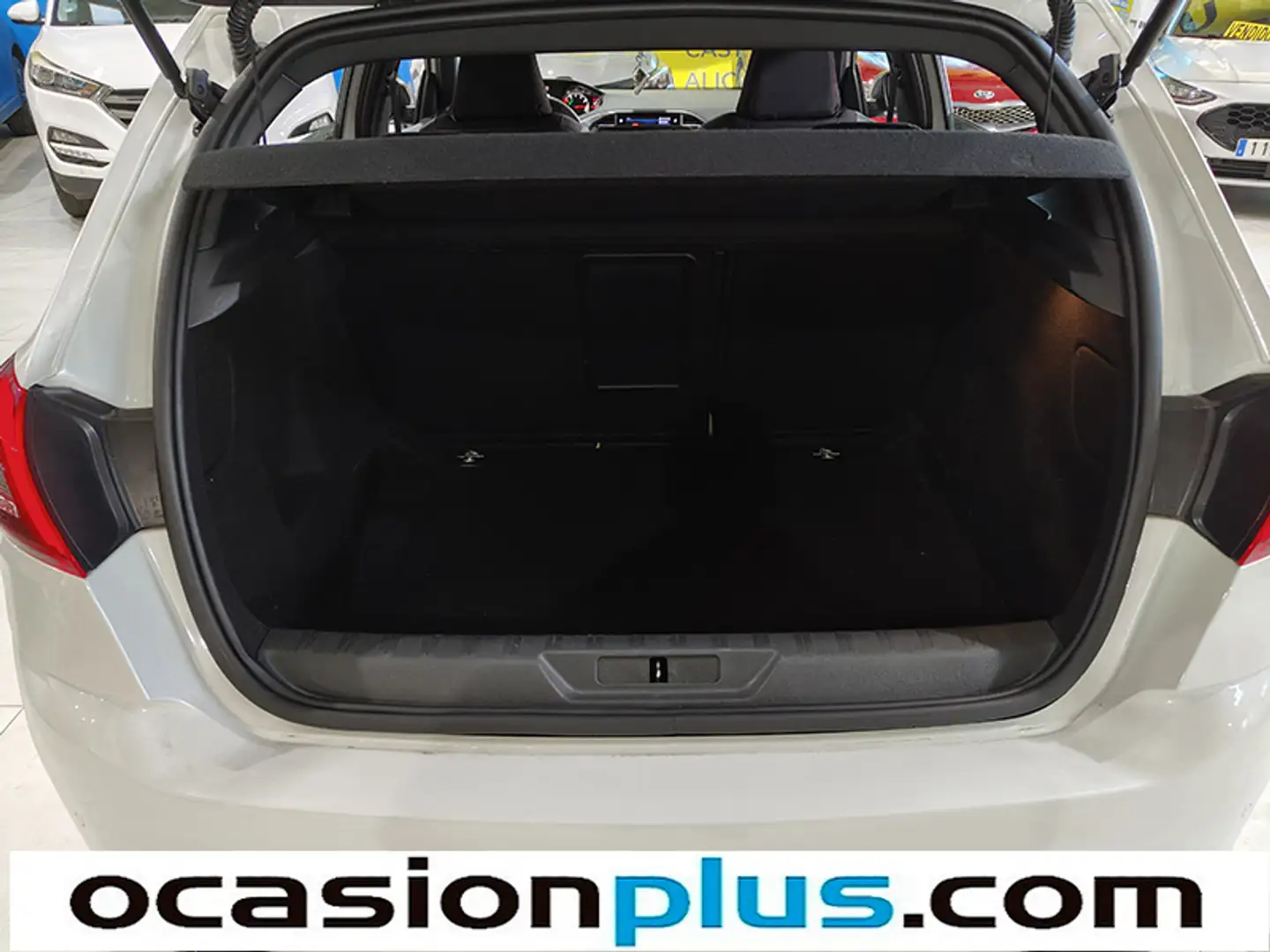 Foto Peugeot 308 Peugeot 308 PureTech 130 S&S GT Line (130 CV)