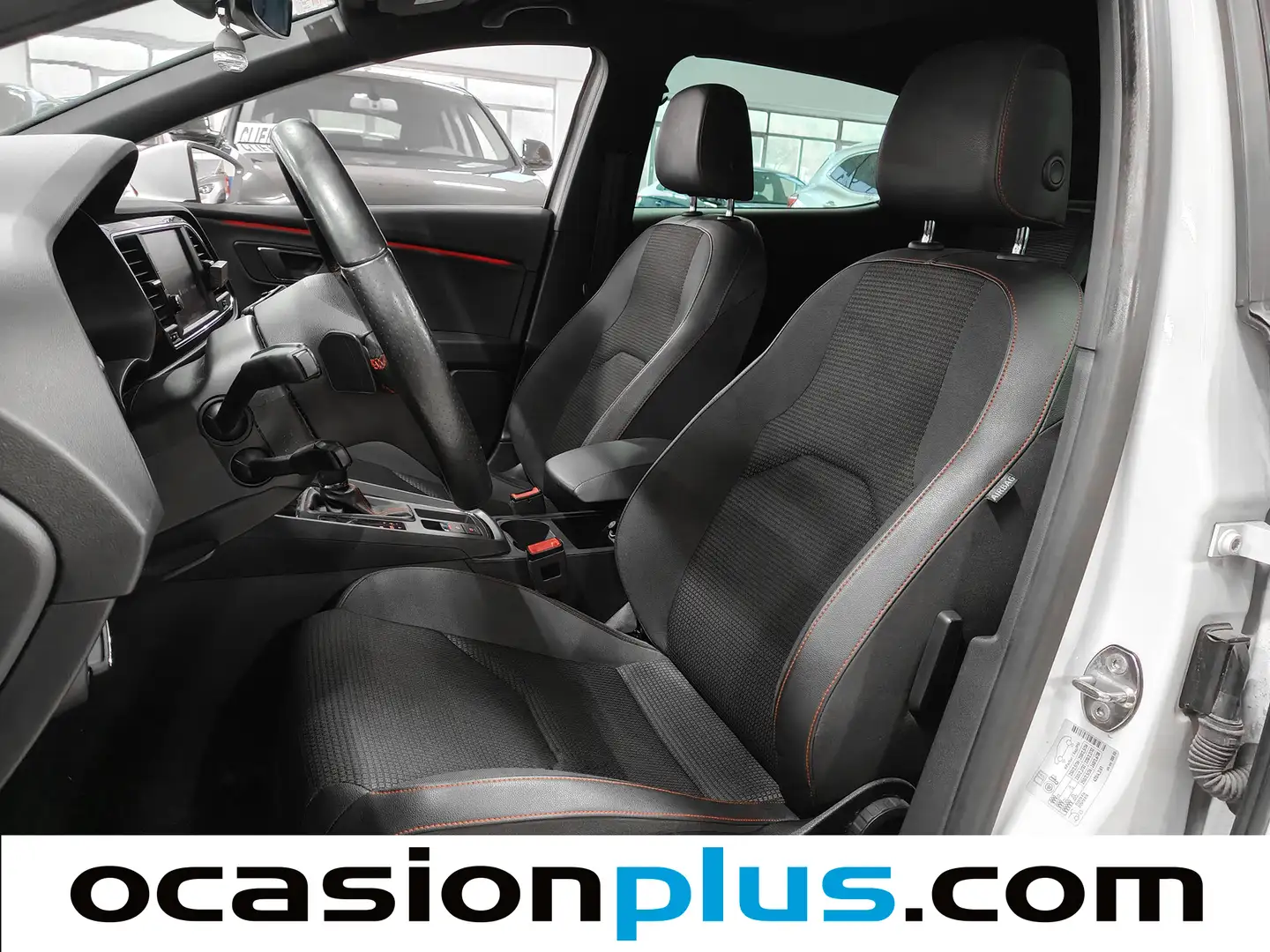 Foto Seat León SEAT León 1.5 TGI GNC S&S FR Edition Plus DSG (130 CV)