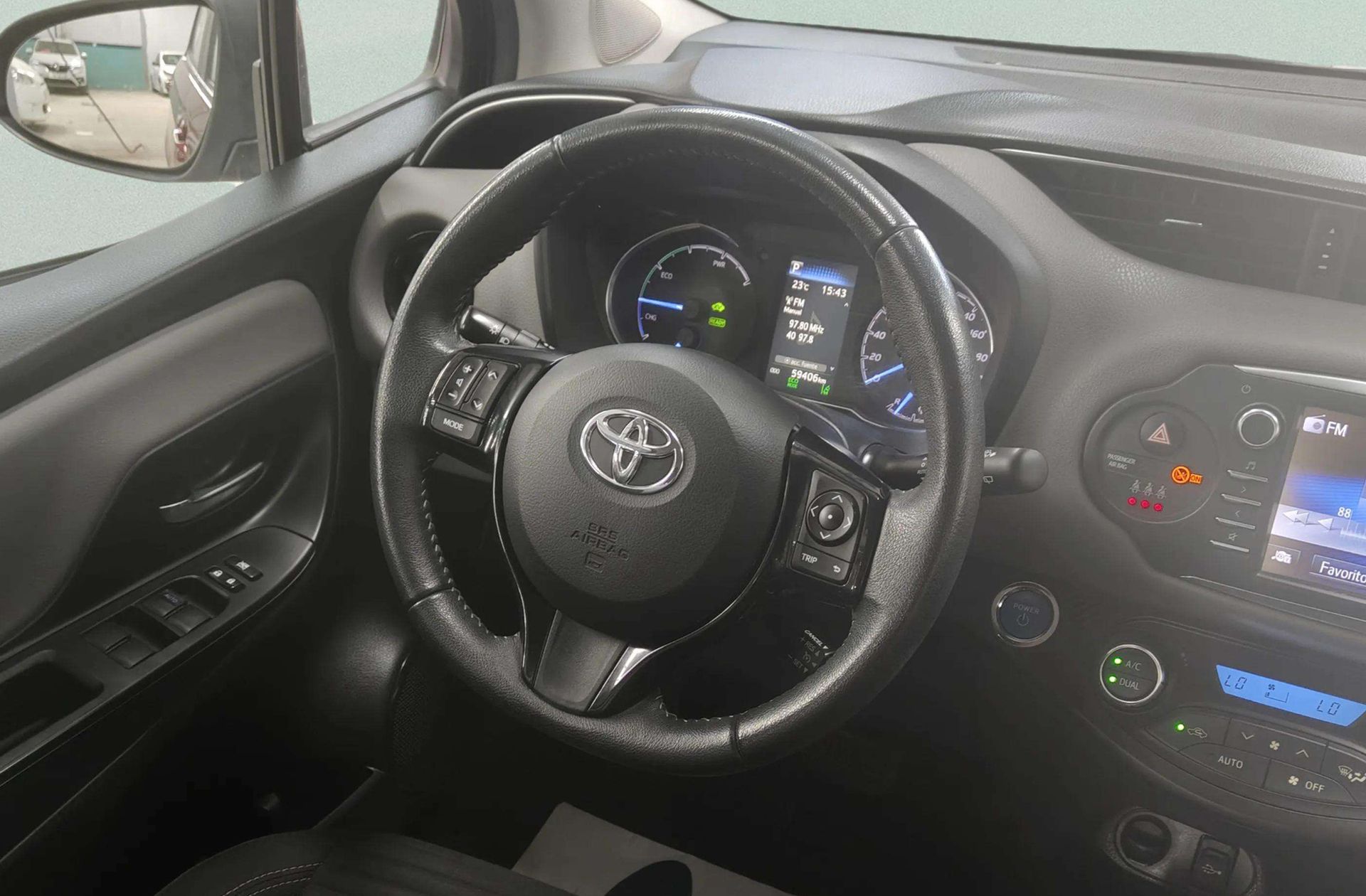 Toyota Yaris 1.5 Hybrid Active - foto 20