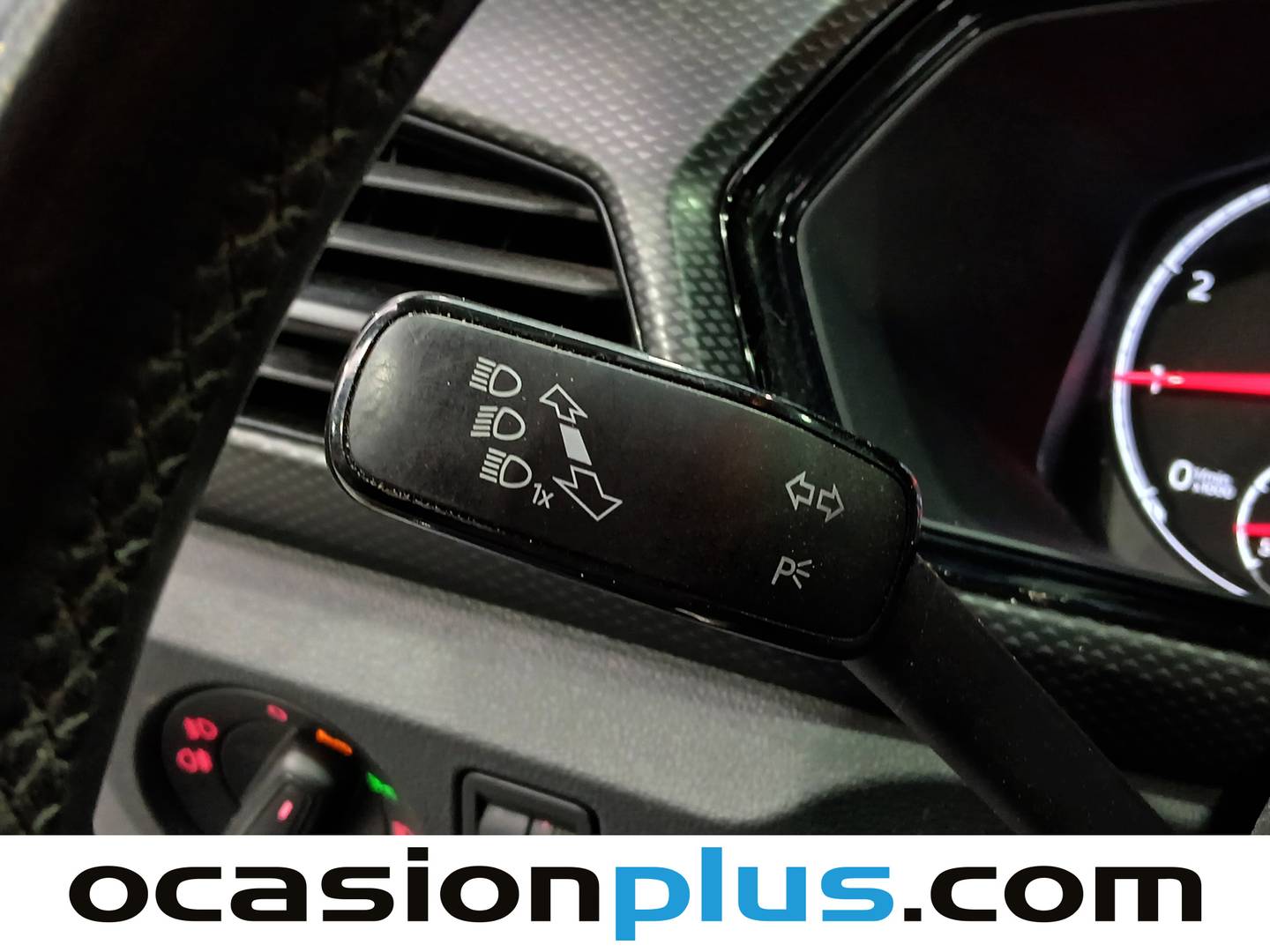 Foto Volkswagen T-Cross Volkswagen T-Cross Advance 1.0 TSI (95 CV)