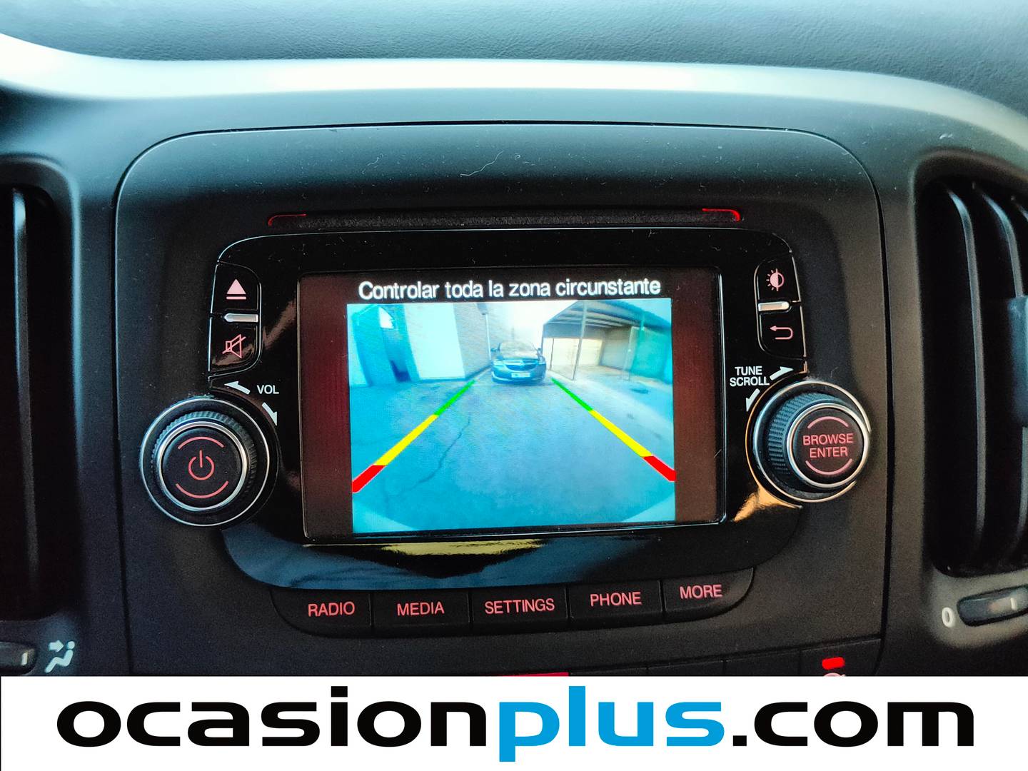 Foto Fiat 500L Fiat 500L 1.6 16v MultiJet II S&S Living (105 CV) 7 Plazas