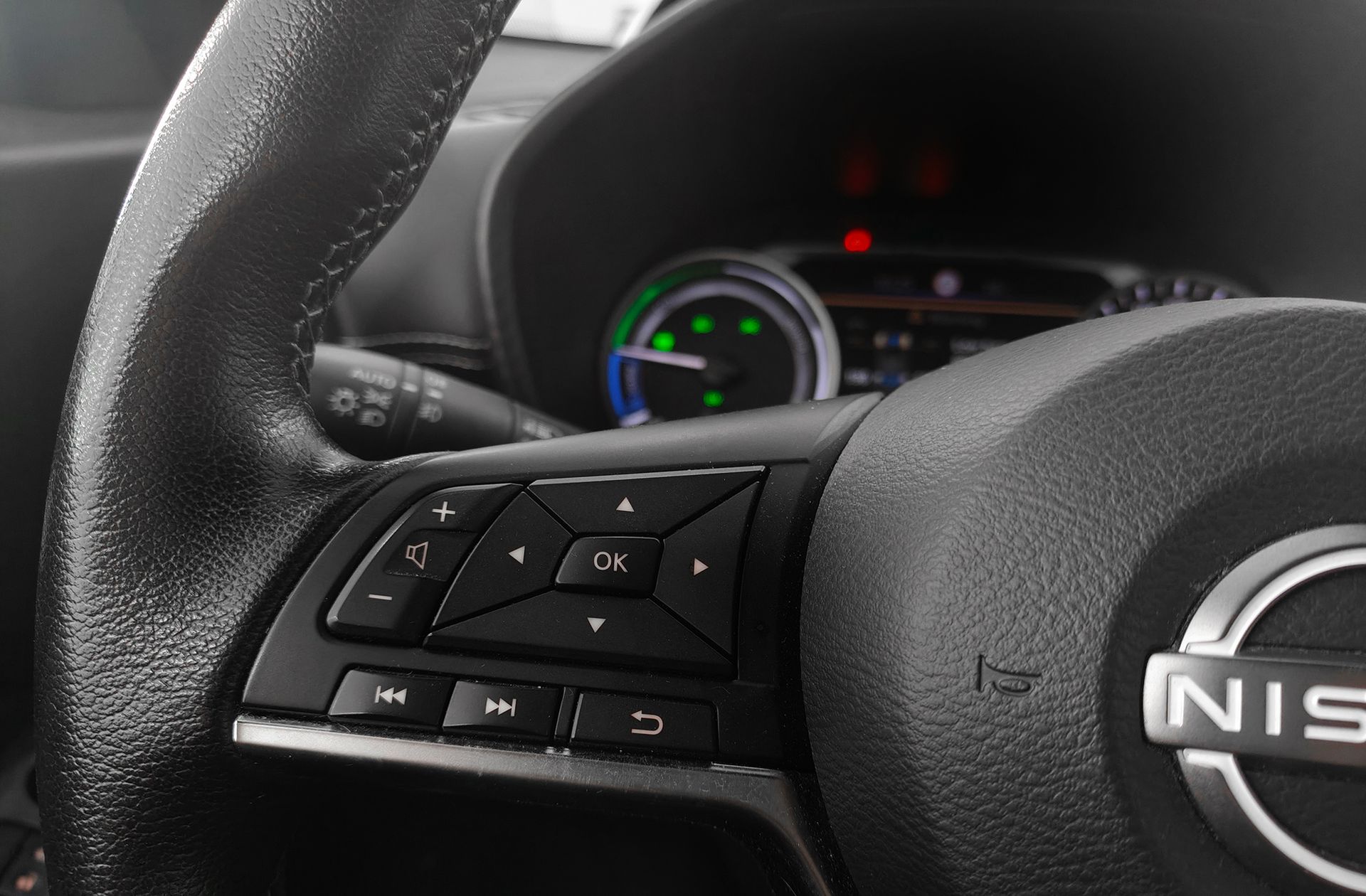 Nissan Juke 1.6 Hybrid N-Connecta - foto 24