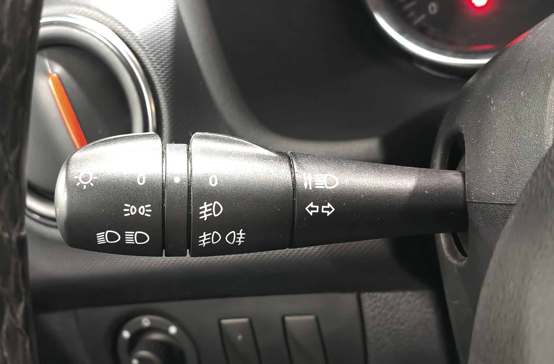 Dacia Sandero Serie Limitada Xplore TCe - foto 24
