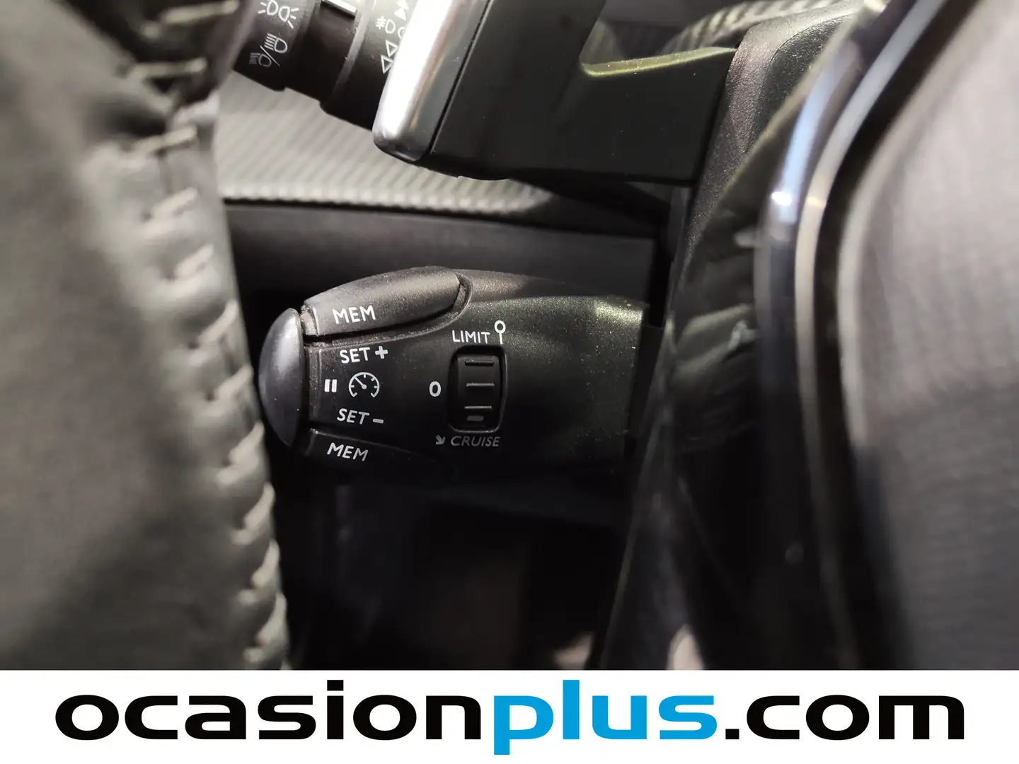 Foto Peugeot 2008 Peugeot 2008 BlueHDi 130 S&S Allure Pack EAT8 (130 CV)