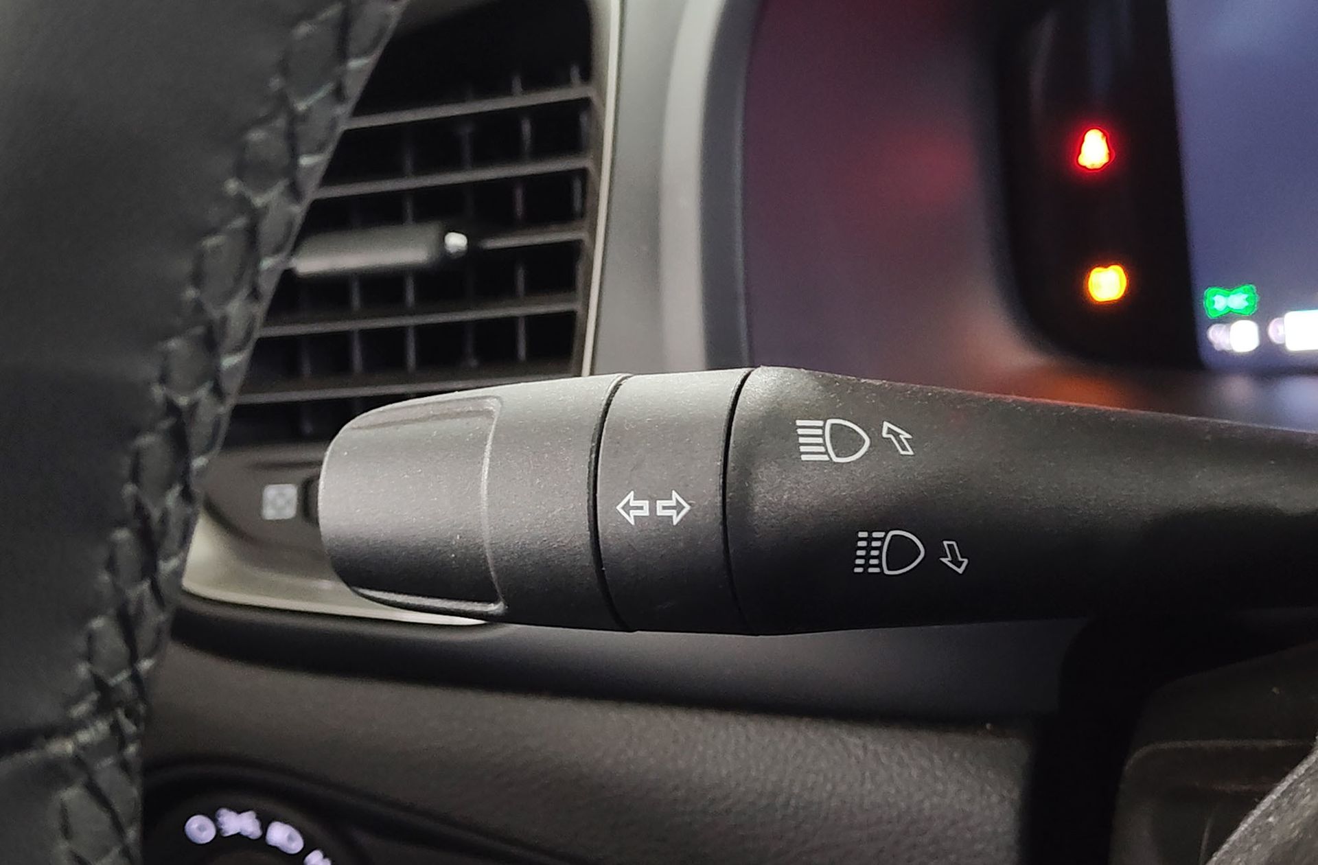 Jeep Renegade eHybrid 1.5 Altitude DCT - foto 23