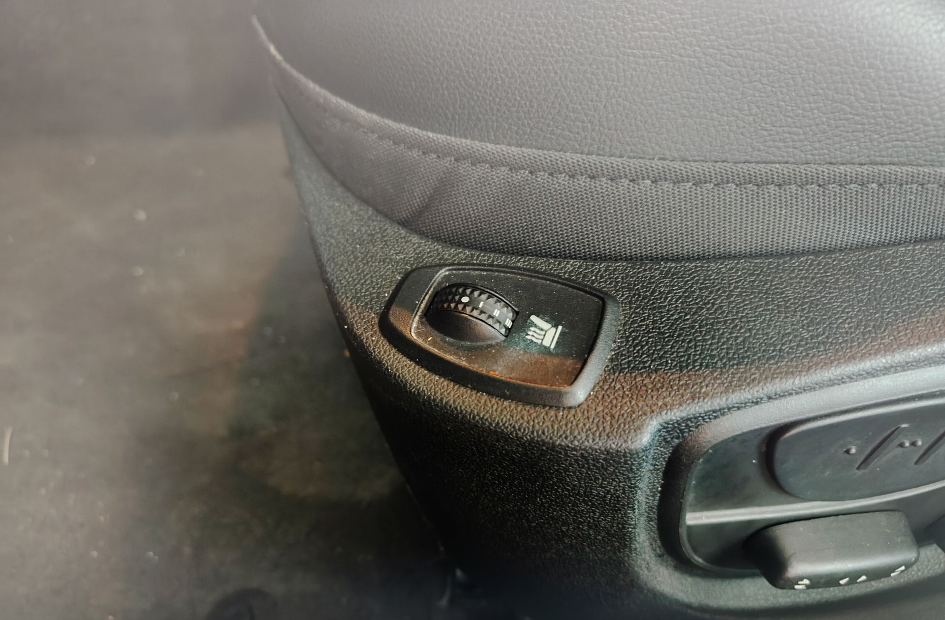 Renault Laguna Grand Tour dCi 175 Bose Edition - foto 7