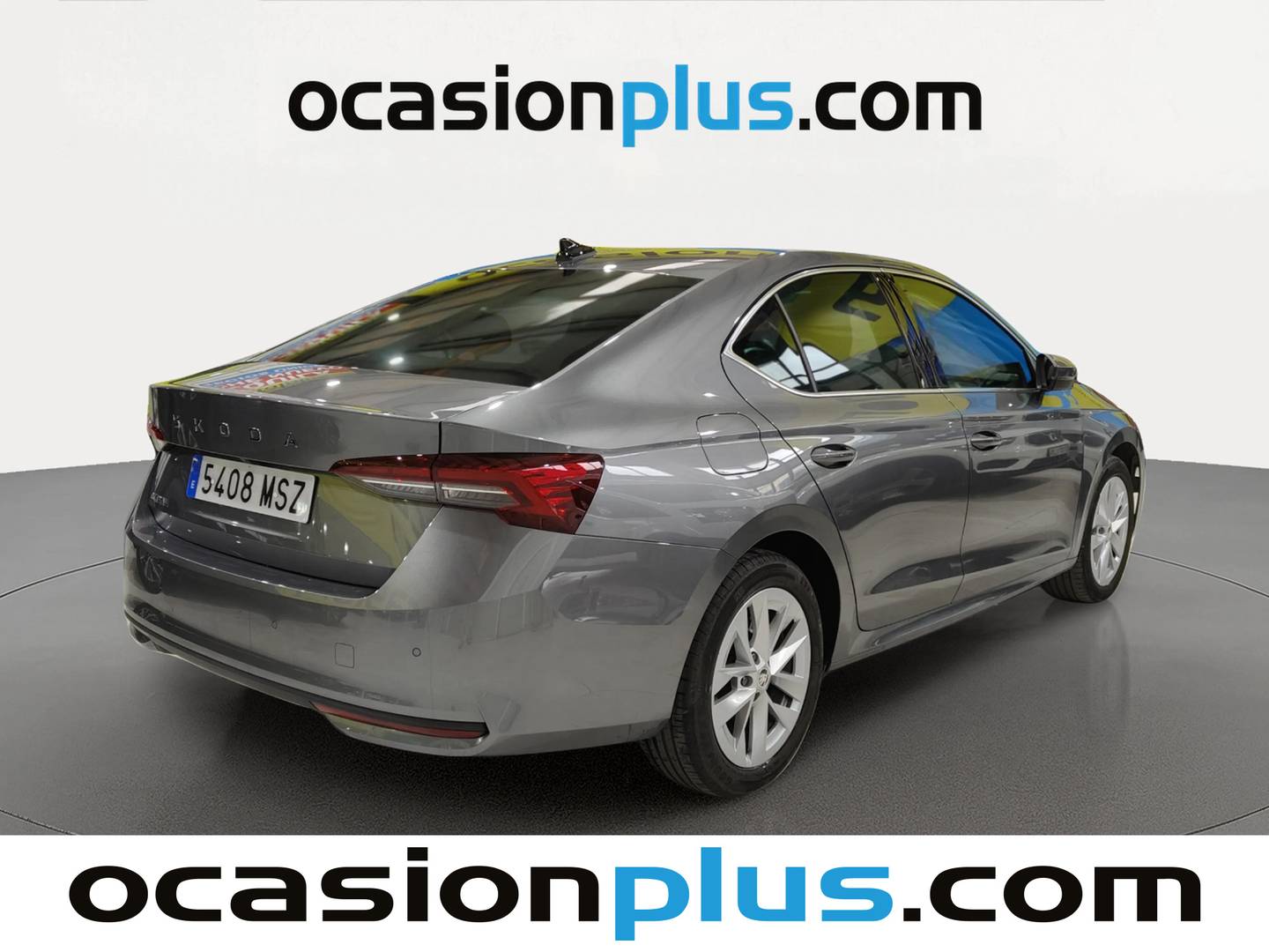Foto trasera Skoda Octavia Skoda Octavia 2.0 TDI Design DSG (150 CV) derecha