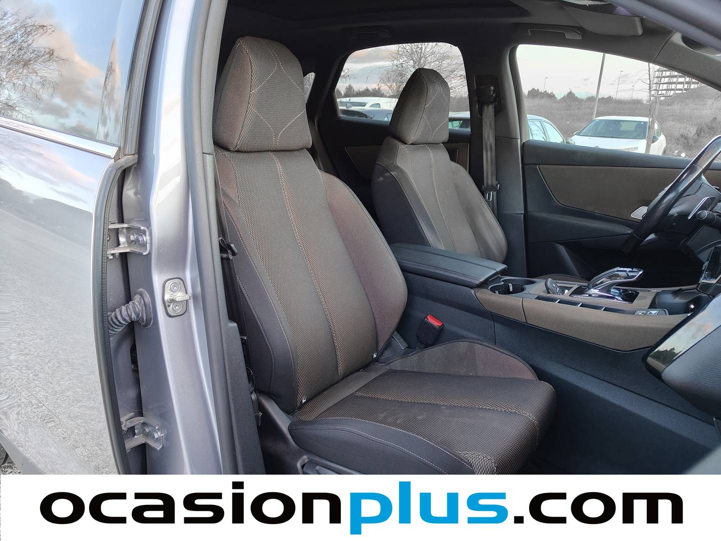 Foto DS DS 7 Crossback DS DS7 Crossback BlueHDi 130 DE Bastille + AT (130 CV)