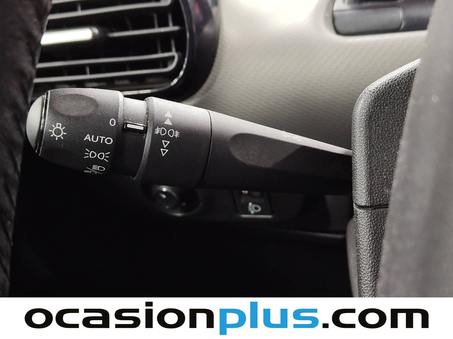 Acabados Citroën C4 Cactus Citroen C4 Cactus BlueHDi 100 S&S Shine (102 CV)