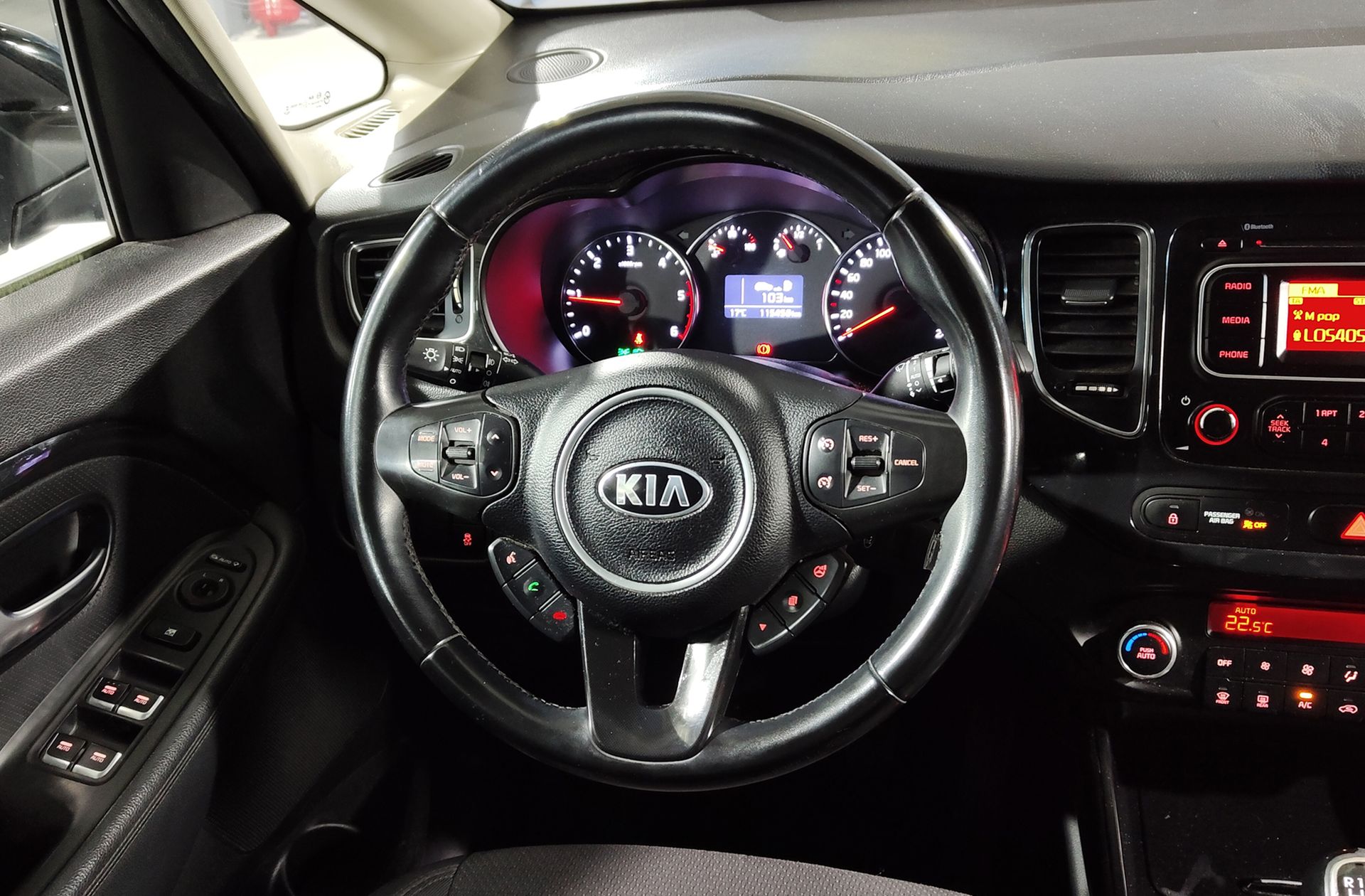 Kia Carens 1.7 CRDi VGT Drive - foto 21