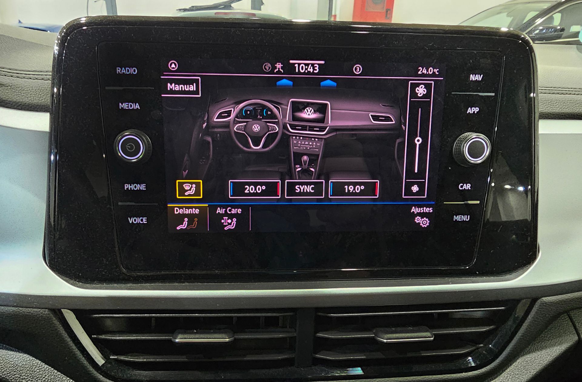 Volkswagen T-Roc Life 2.0 TDI - foto 34