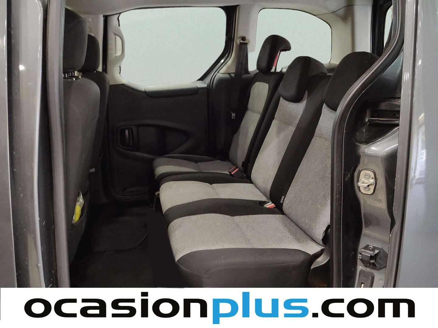 Foto asientos traseros Citroën Berlingo Citroën Berlingo Combi BlueHDi 100 Multispace Live Edition (100 CV)