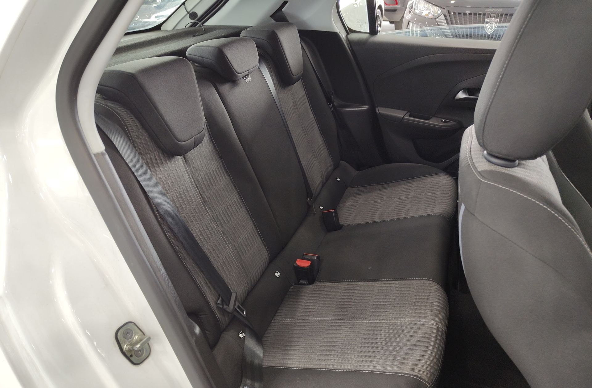 Opel Corsa 1.2 XEL Edition - foto 17