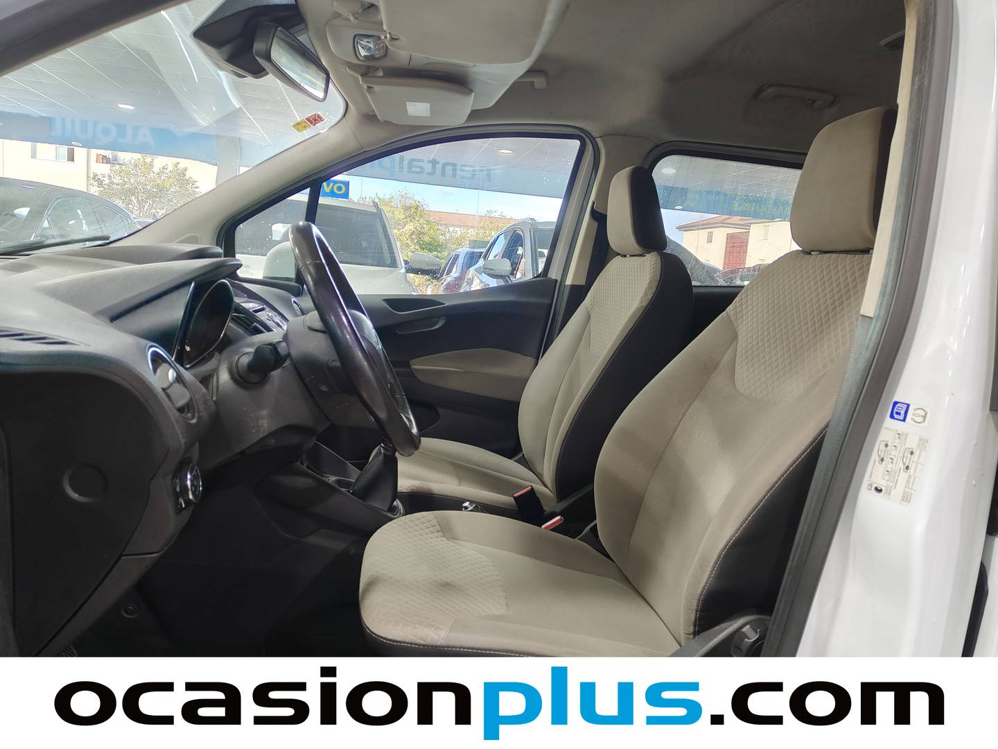 Foto asientos delanteros Ford Tourneo Courier Ford Tourneo Courier 1.0 EcoBoost Titanium (100 CV)