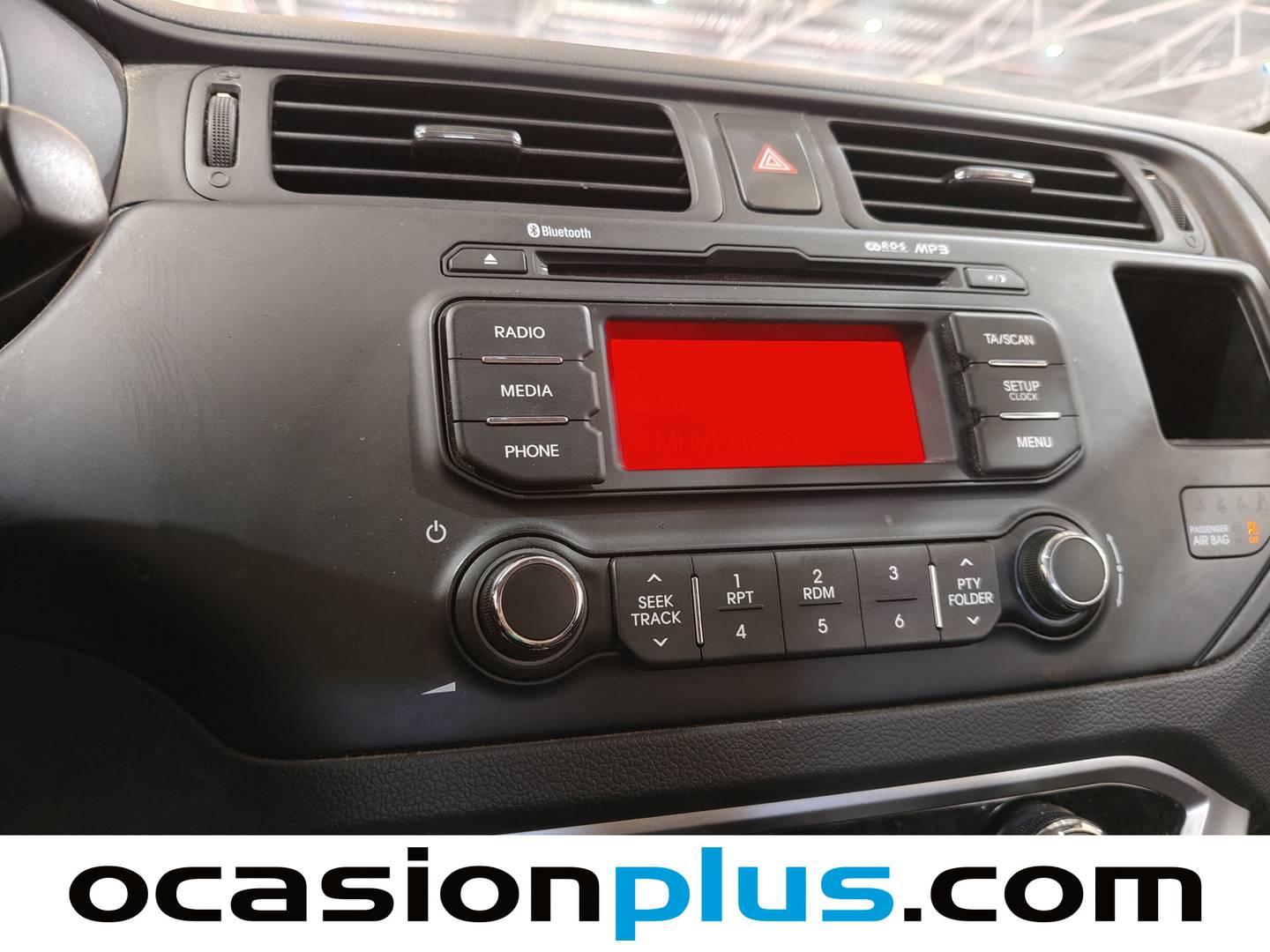 Extras y acabados del KIA Rio KIA Rio 1.2 CVVT Concept (85 CV)
