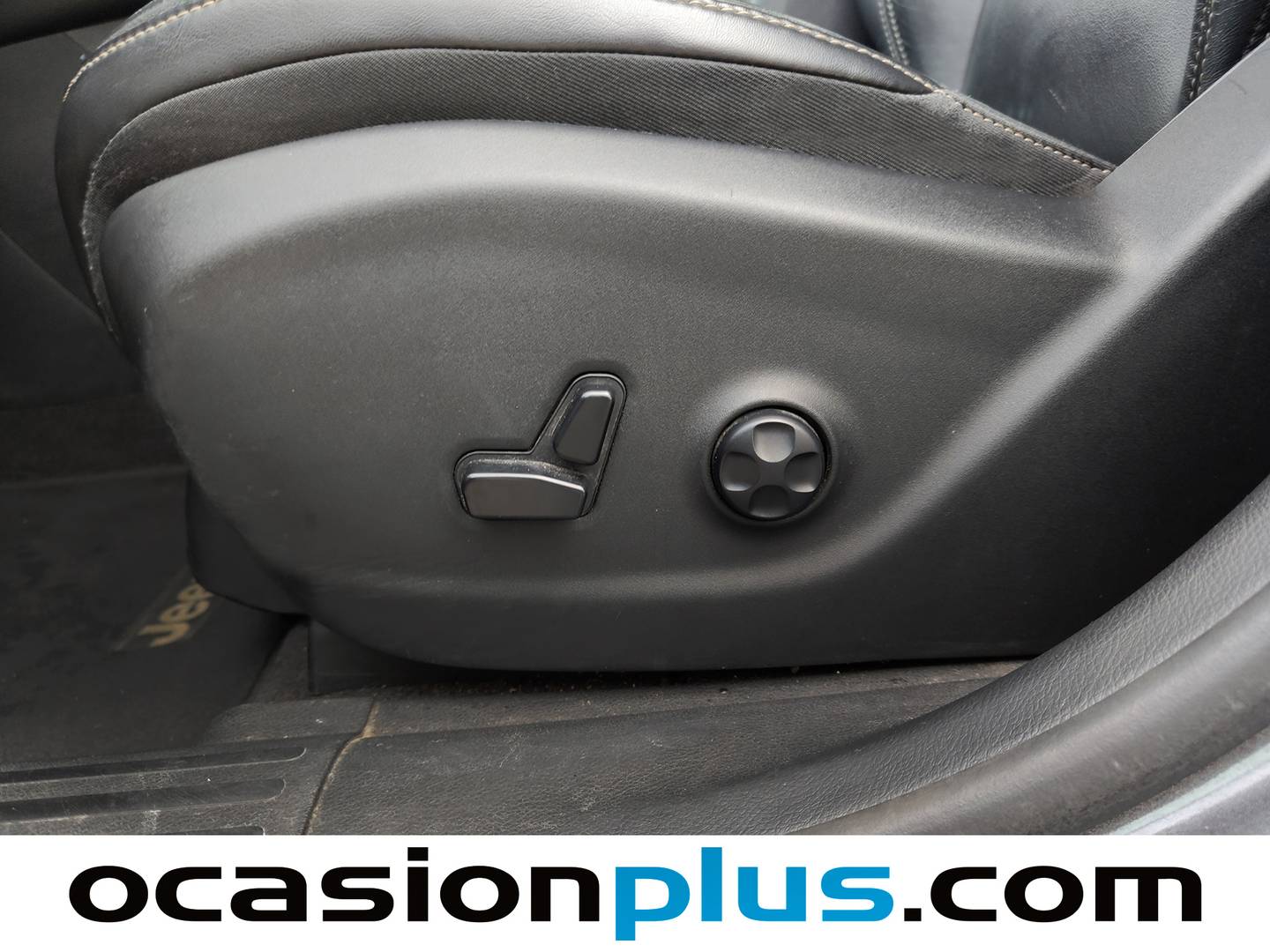 Equipamiento del Jeep Cherokee Jeep Cherokee 2.0 CRD Longitude 4x2 (140 CV)