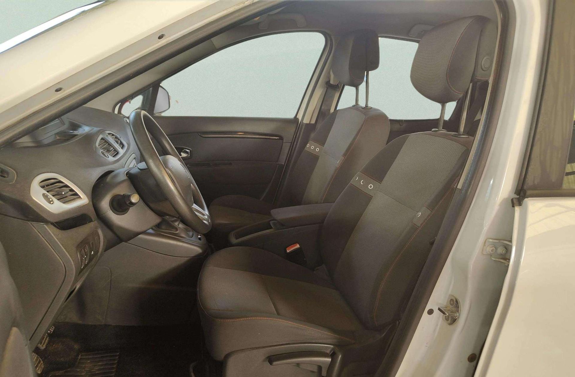 Renault Scénic dCi 95 Expression - foto 9