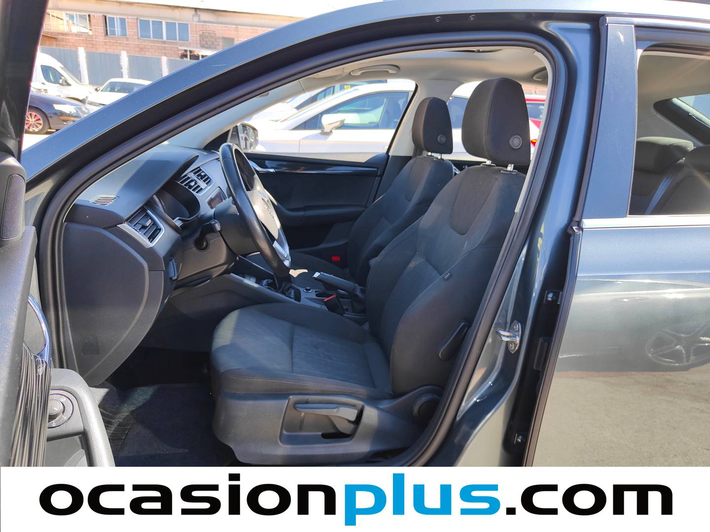 Foto asientos delanteros Skoda Octavia Skoda Octavia 1.5 TSI Style (150 CV)