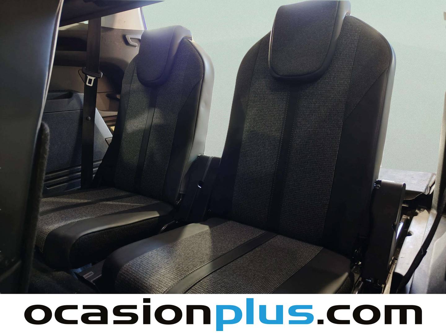Foto asientos delanteros Peugeot 5008 Peugeot 5008 BlueHDi 120 S&S Allure (120 CV) 7 Plazas