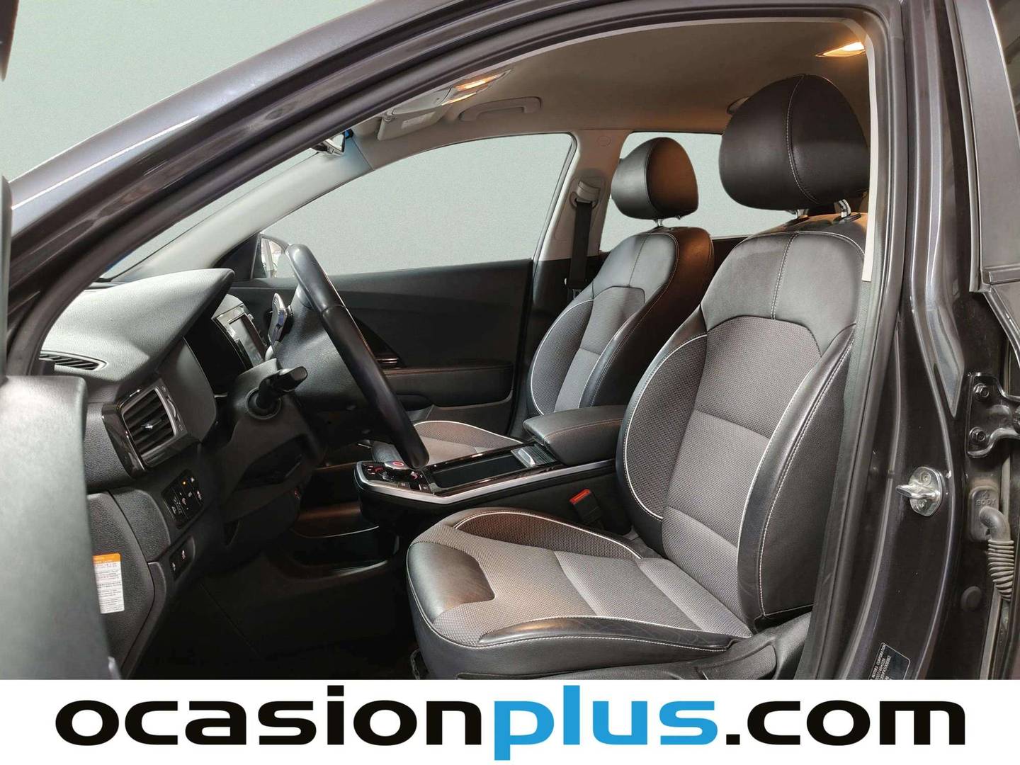 Foto asientos delanteros KIA e-Niro KIA e-Niro Emotion (136 CV)