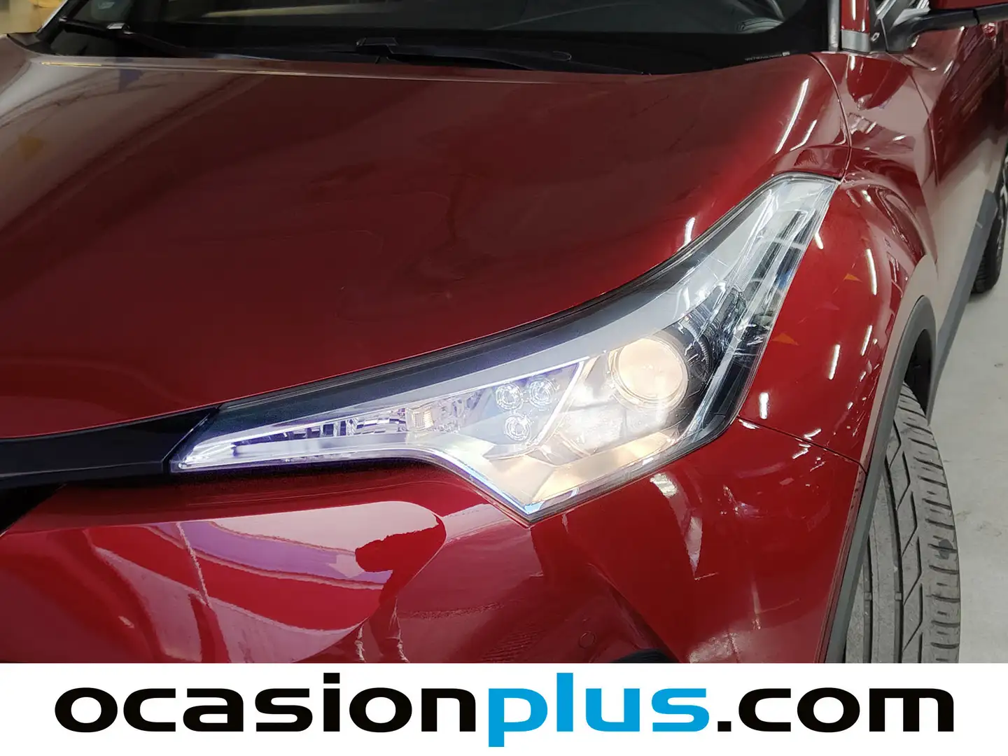 Foto Toyota C-HR Toyota C-HR 1.8 125H Advance  (122 CV)