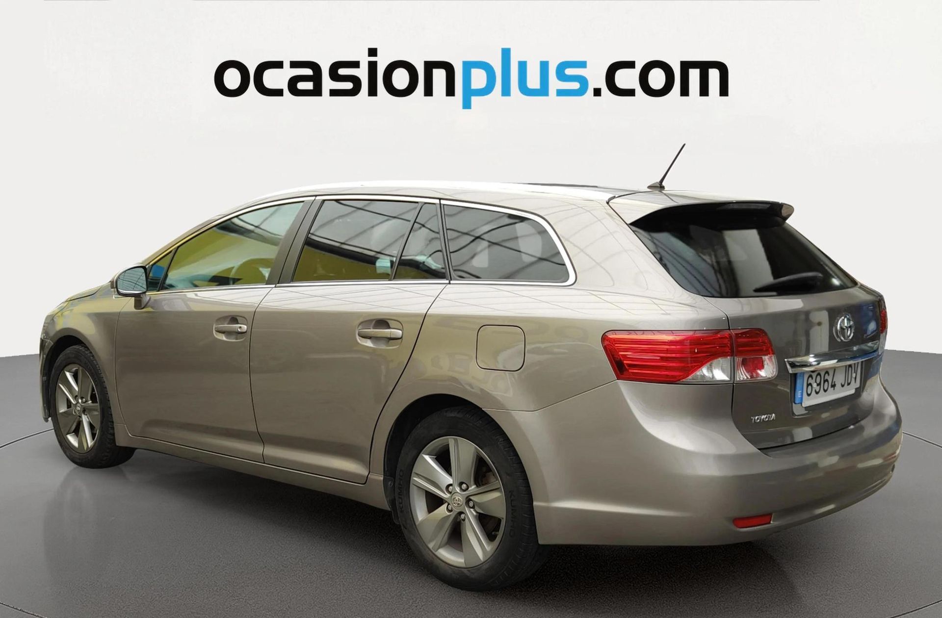 Toyota Avensis 120D Cross Sport Advance - foto 3