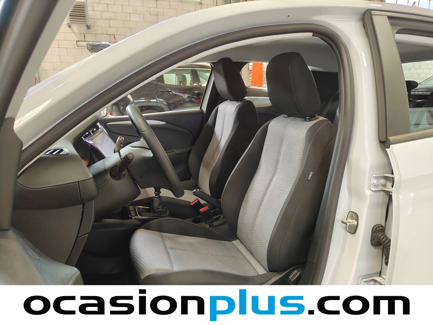 Foto asientos delanteros Opel Corsa Opel Corsa 1.2T XHL Edition (100 CV)
