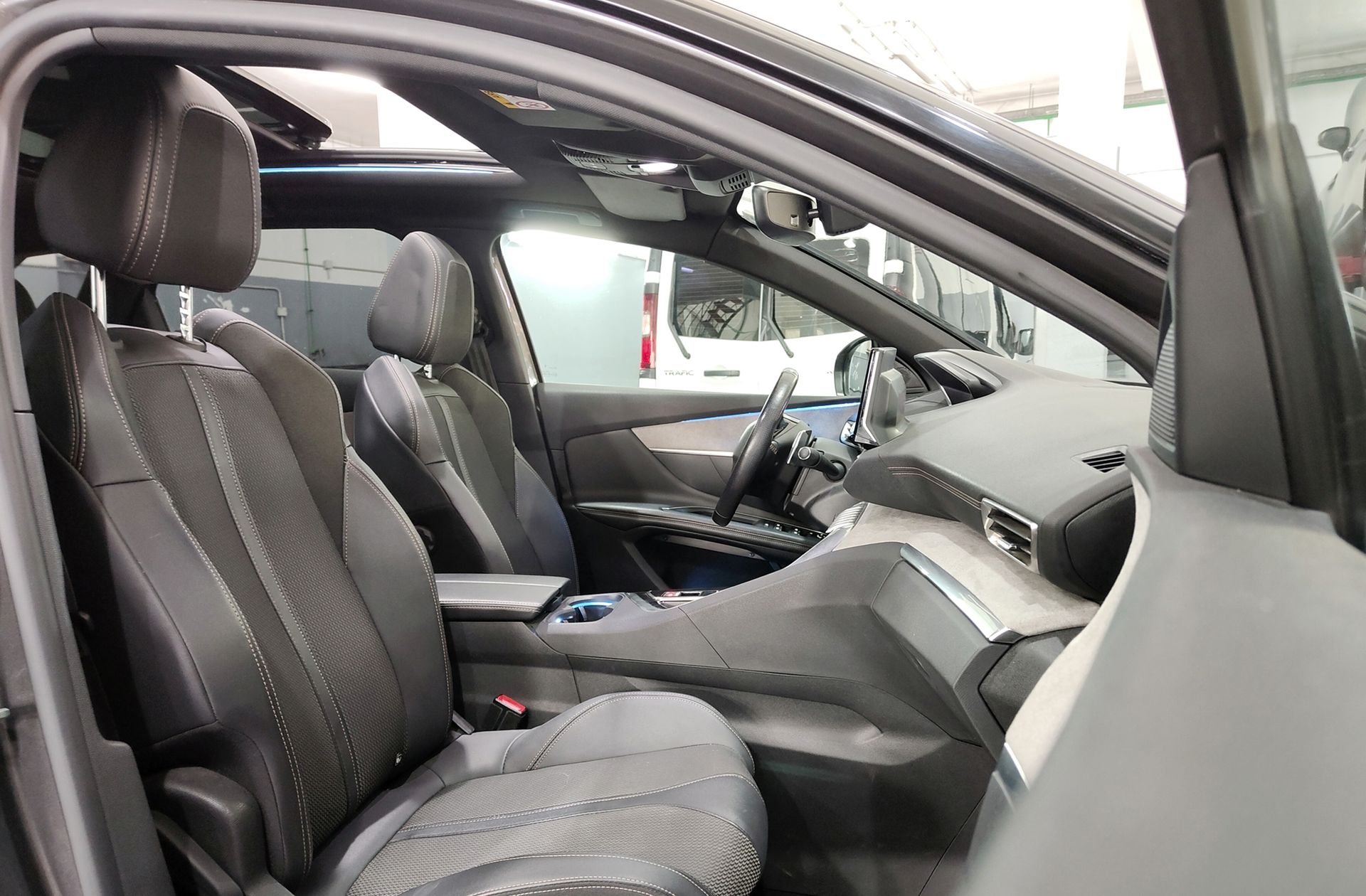 Peugeot 3008 BlueHDi 130 GT EAT8 - foto 22