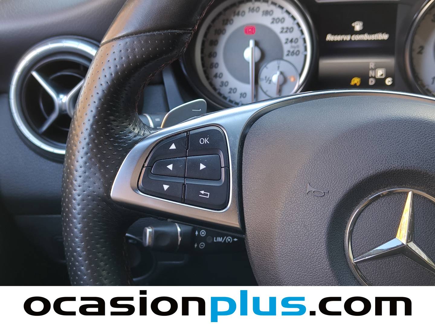 Foto Mercedes CLA Mercedes-Benz CLA Shooting Brake 200 d AMG Line (136 CV)