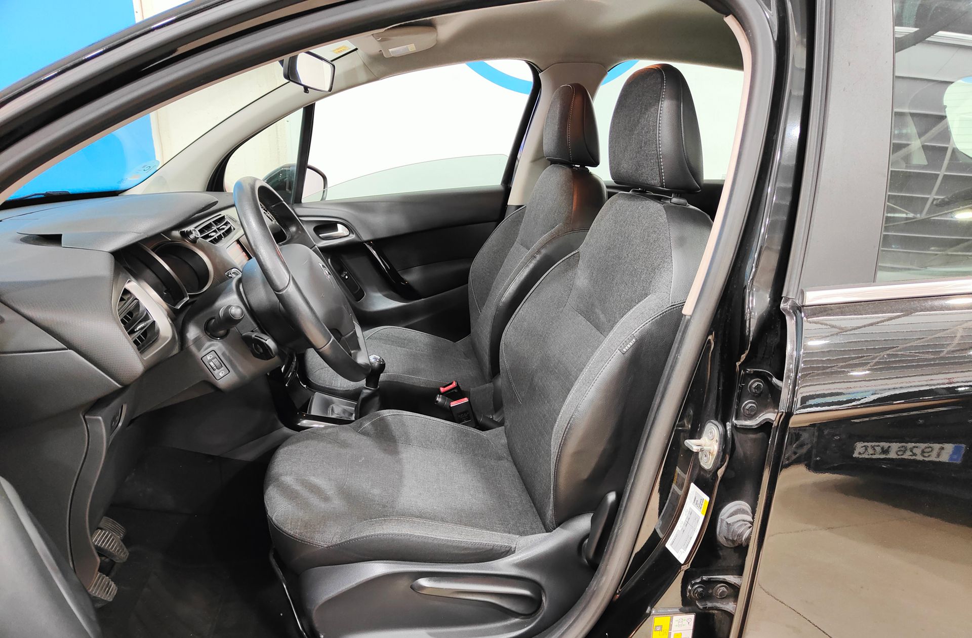 Citroën C3 BlueHDi 100 Live Edition - foto 8