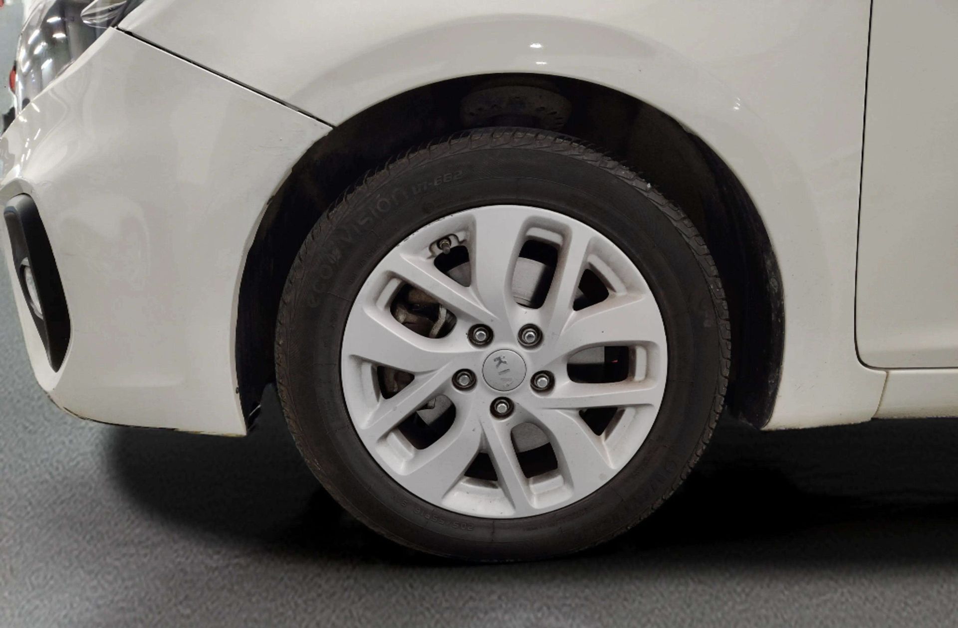 Kia Carens 1.7 CRDi VGT Concept Eco-Dynam - foto 29