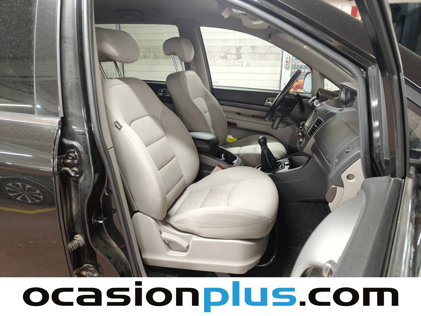 Foto SsangYong Rodius Ssangyong Rodius D22T Limited (178 CV) 7 Plazas