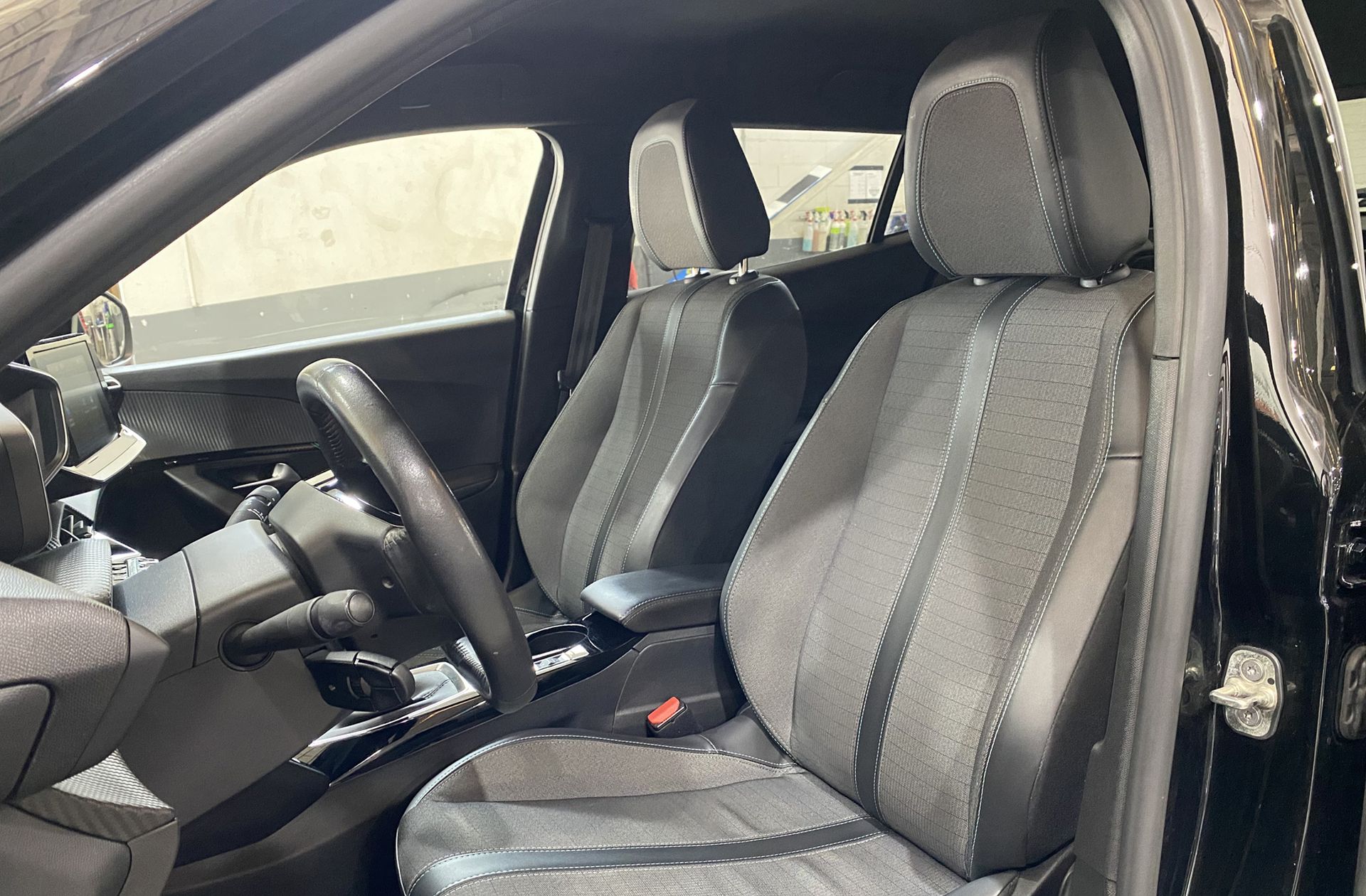 Peugeot 2008 PureTech 130 Allure Pack - foto 10
