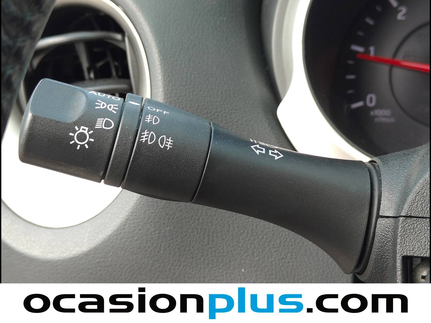 Extras y acabados del Nissan JUKE Nissan Juke 1.5 dCi S&S Tekna Premium 4X2 (110 CV)