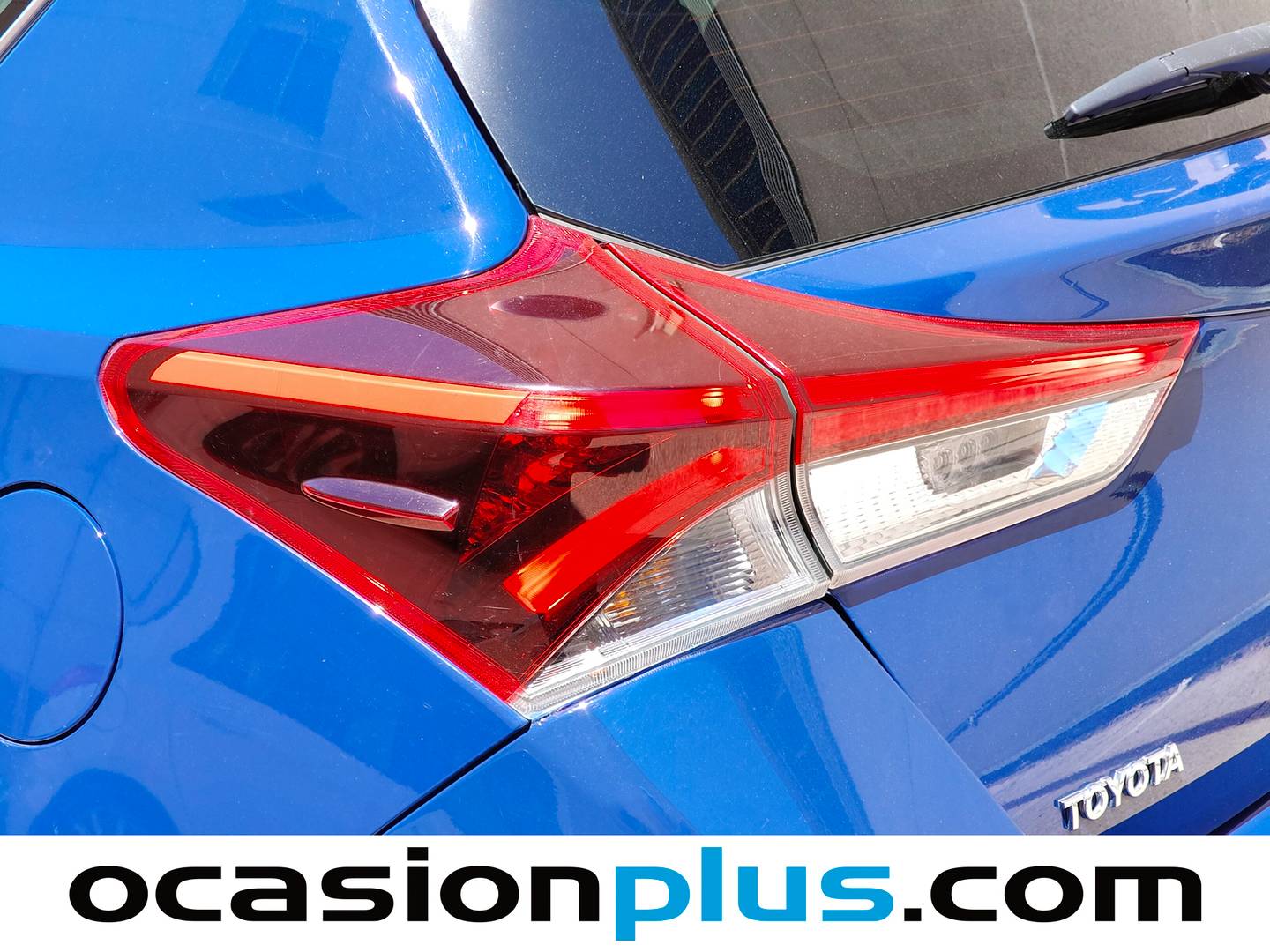 Extras del Toyota Auris Toyota Auris 1.8 140H Hybrid Feel! (136 CV)